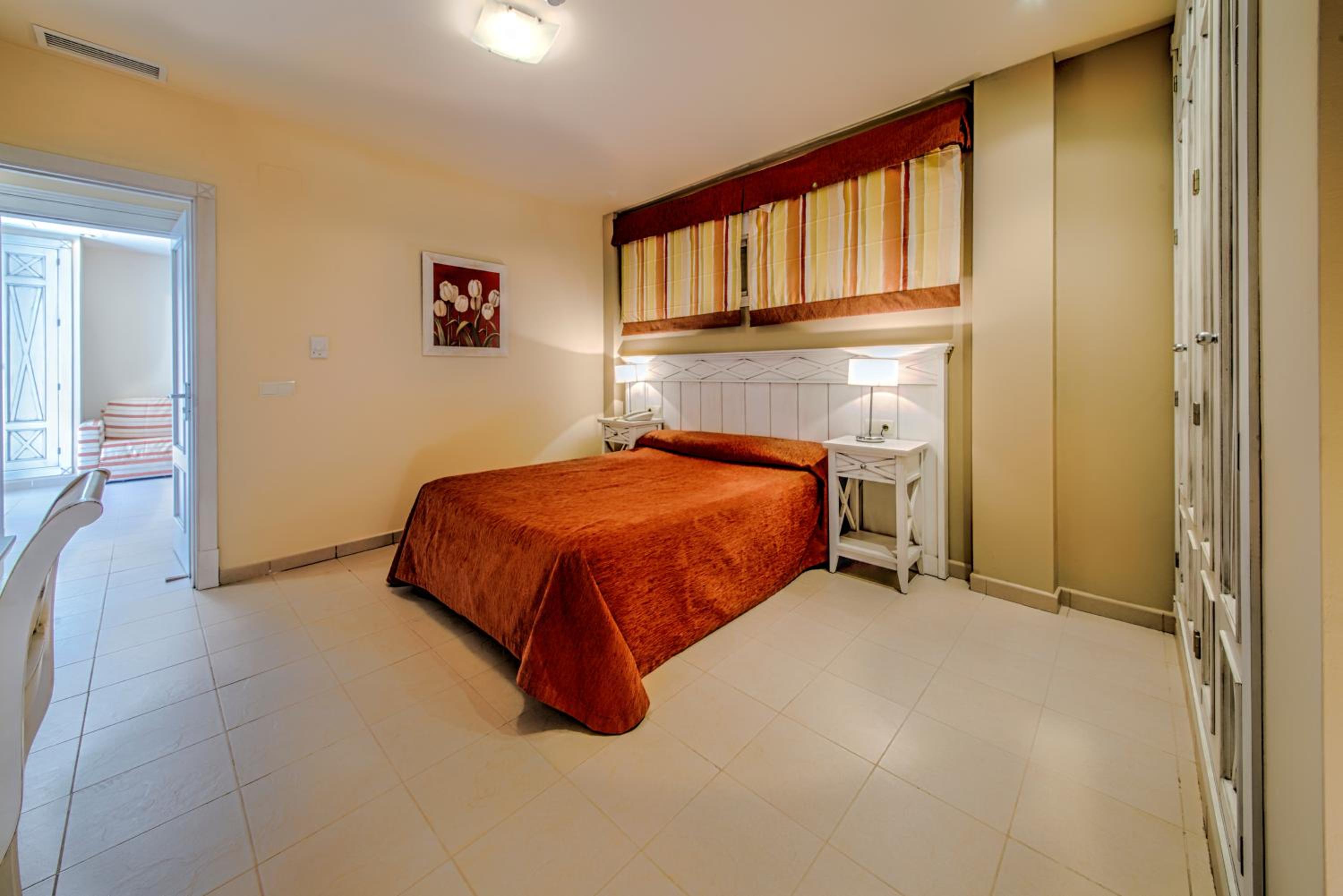 Deluxe Apartment (4 Adults) photo 3