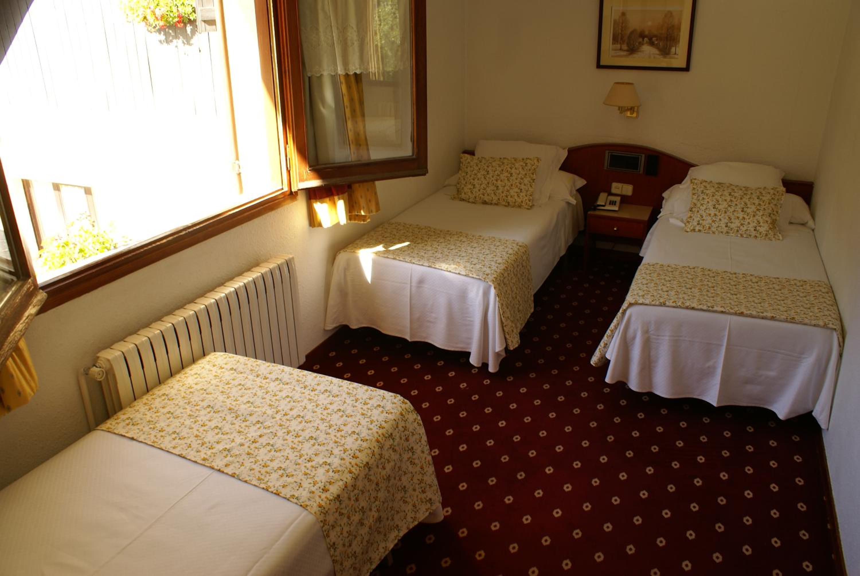 Triple Room photo 2