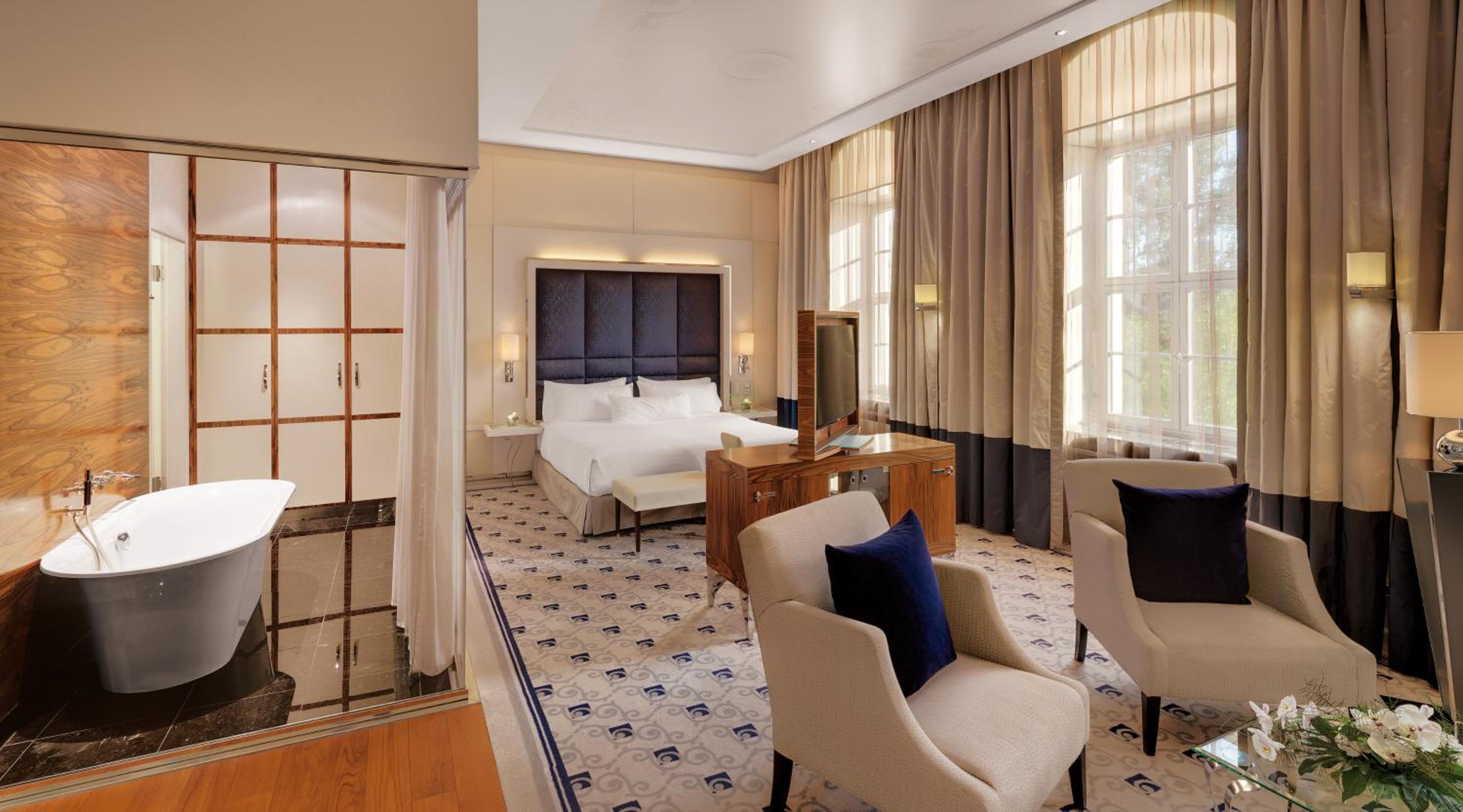 Junior Suite Deluxe, 1 Bedroom Junior Suite, 1 King