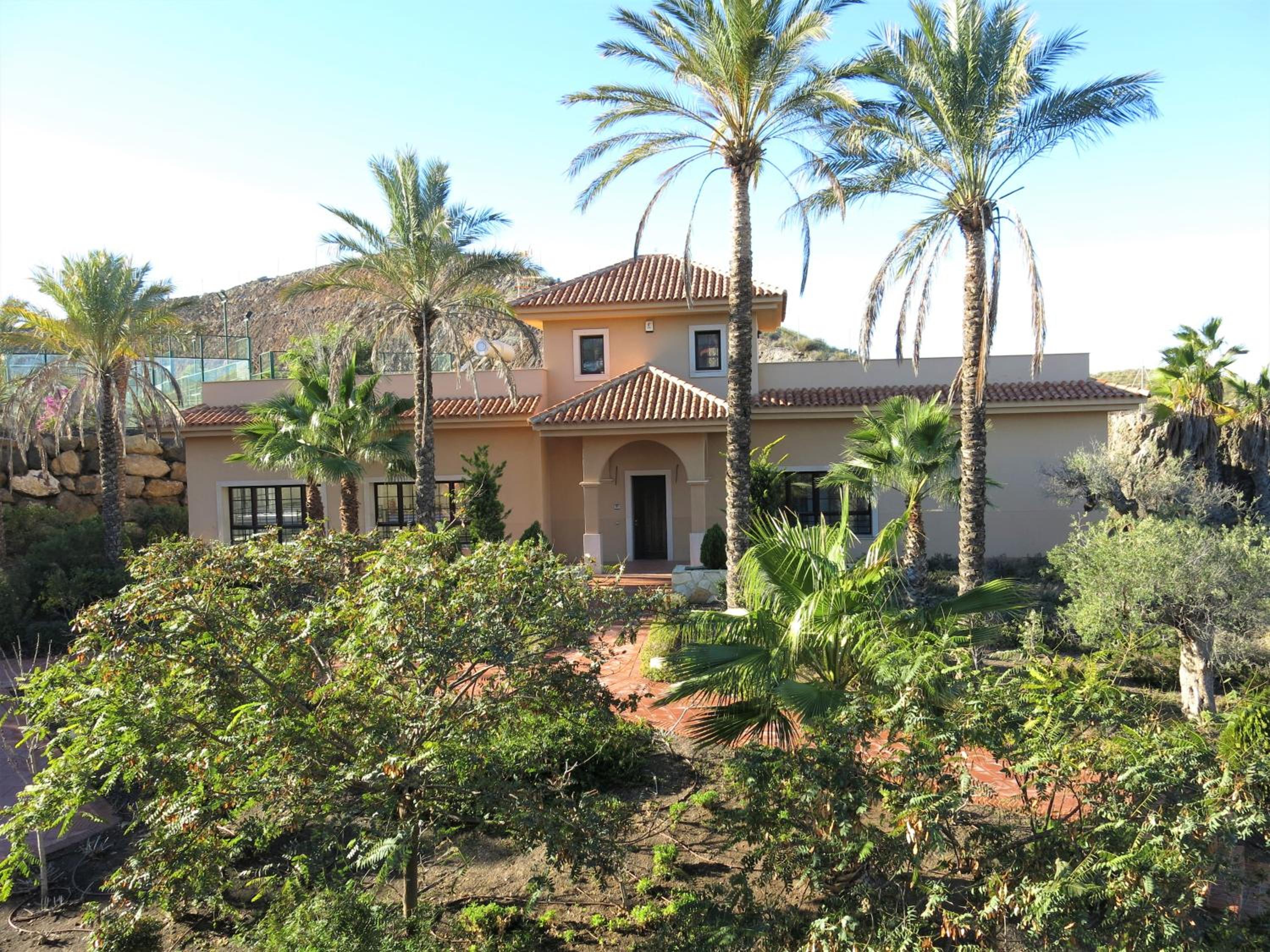 Casa de cuatro habitaciones