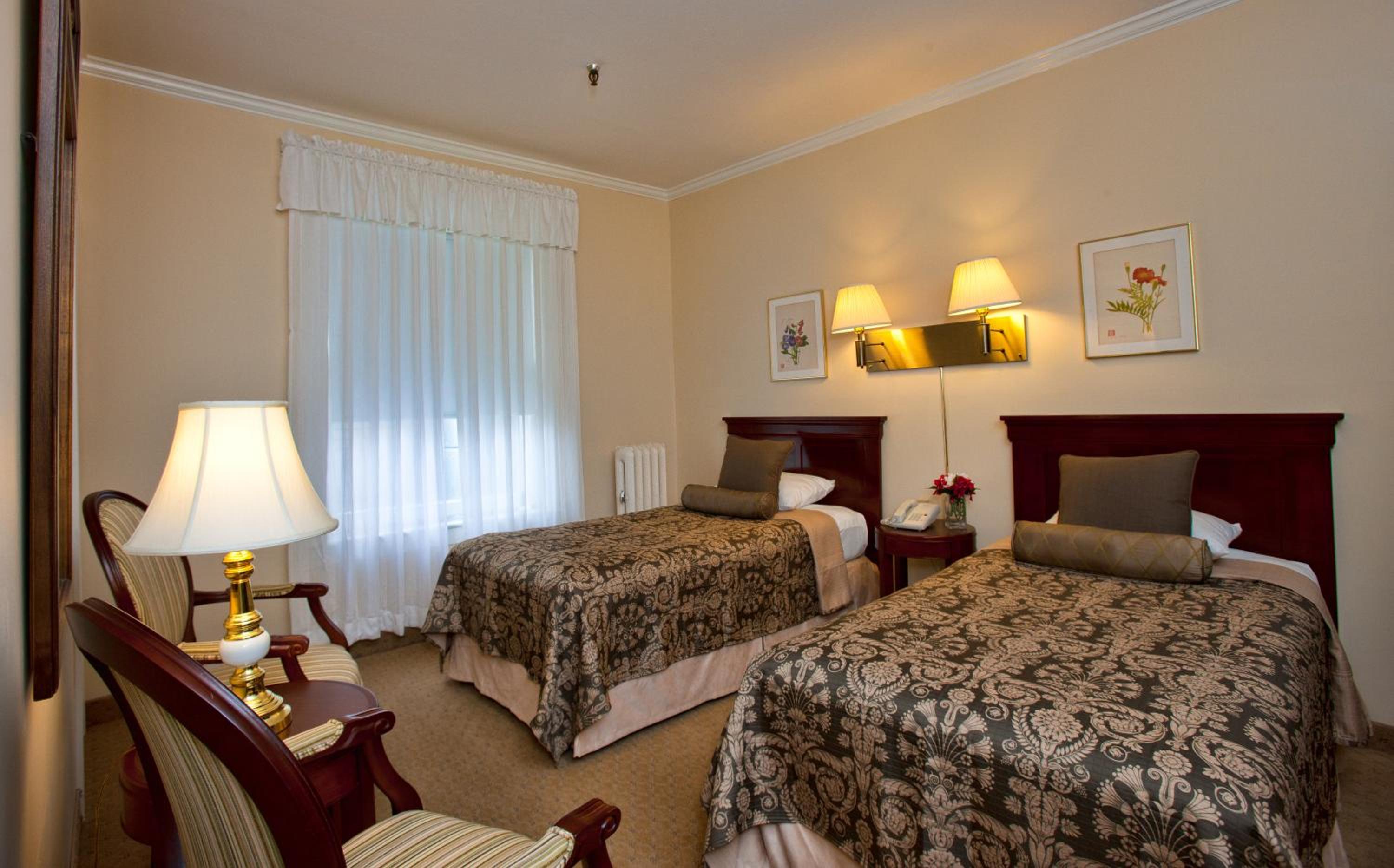 Double Room with Two Double Beds - Photo 1