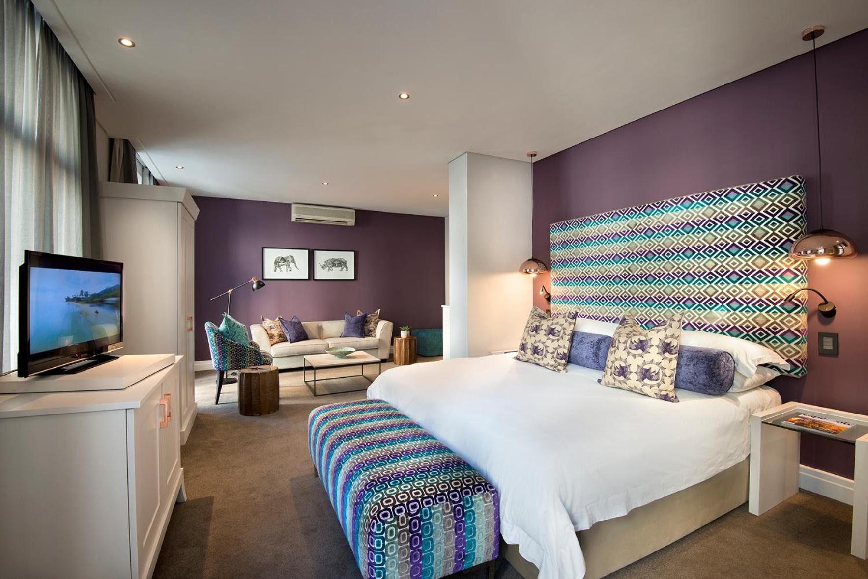 Sugar Daddy Suite - Photo 1