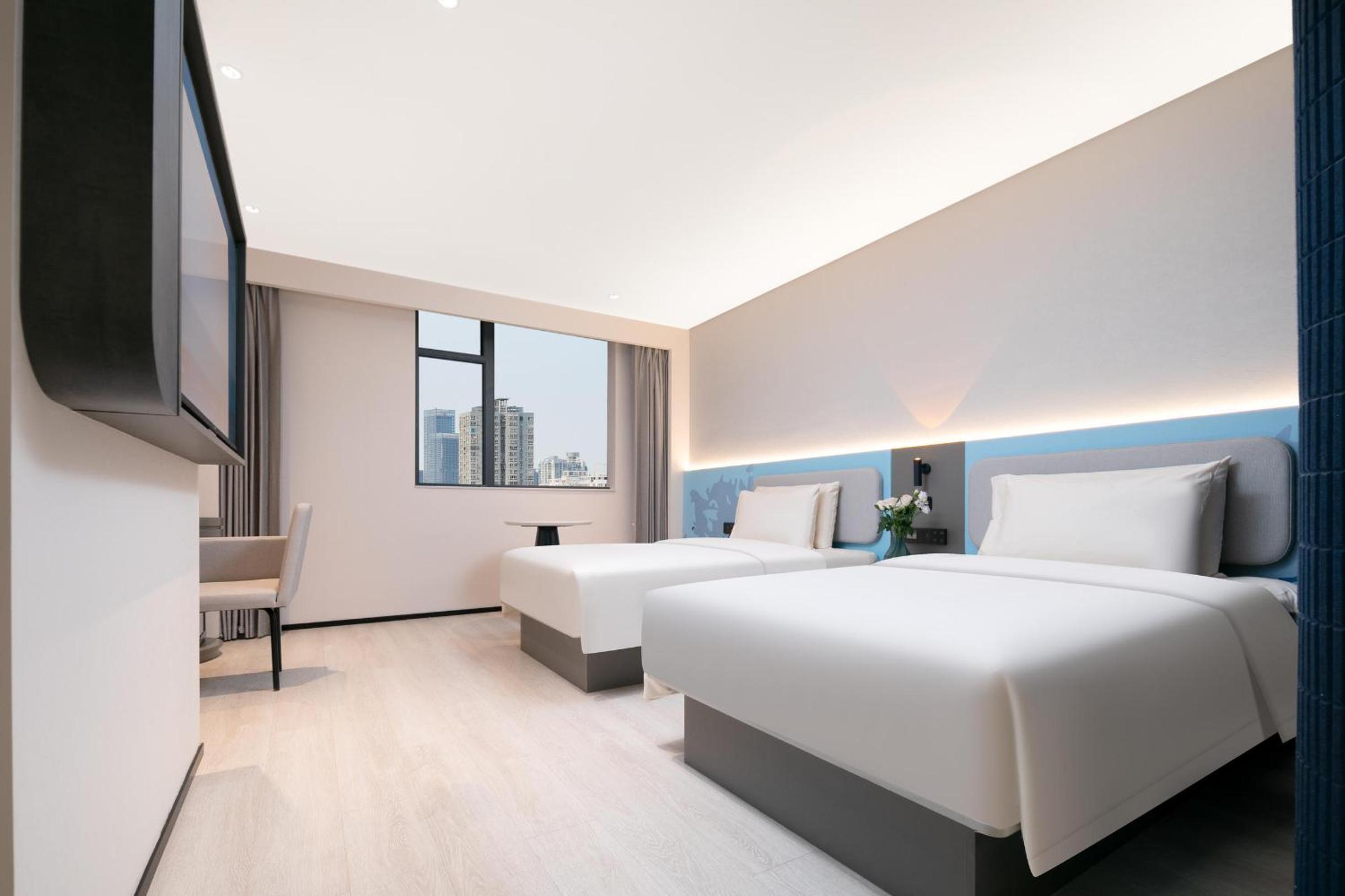 Standard Twin Room photo 2