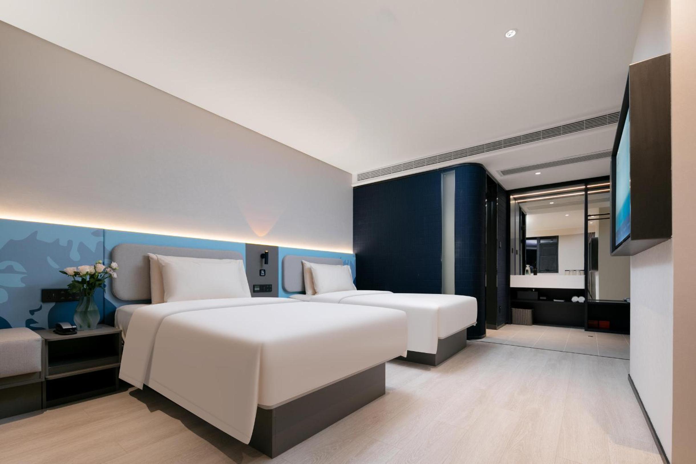 Standard Twin Room photo 3