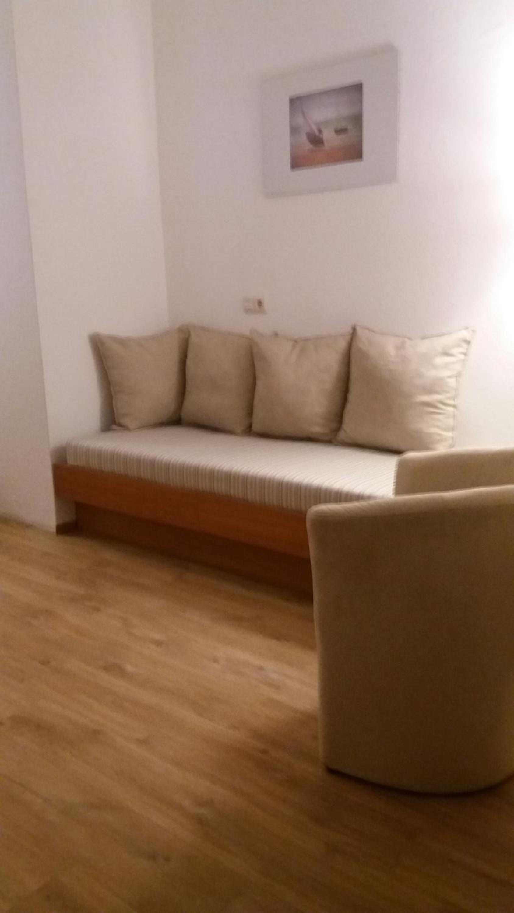 Double Room with Extra Bed - Photo 18
