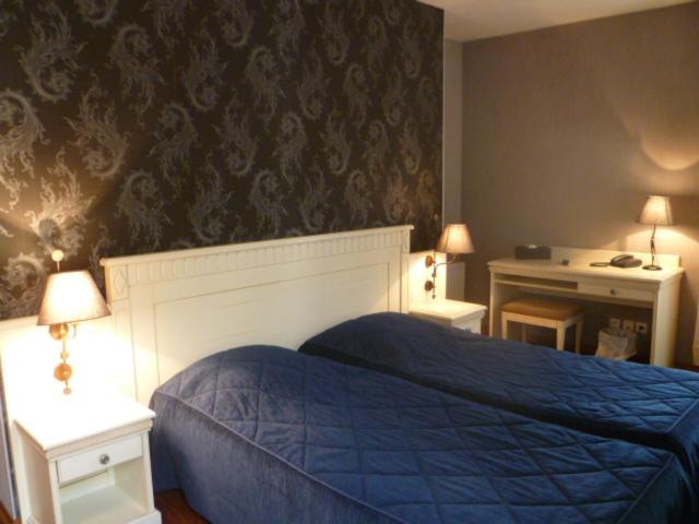 Twin Room - Photo 1