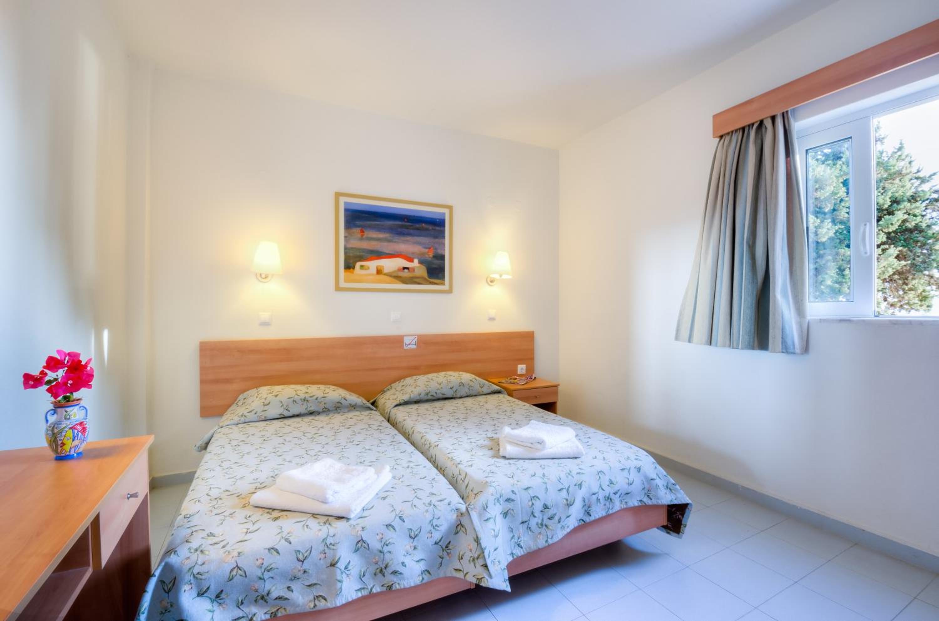 Two-Bedroom Apartment (5 Adults)