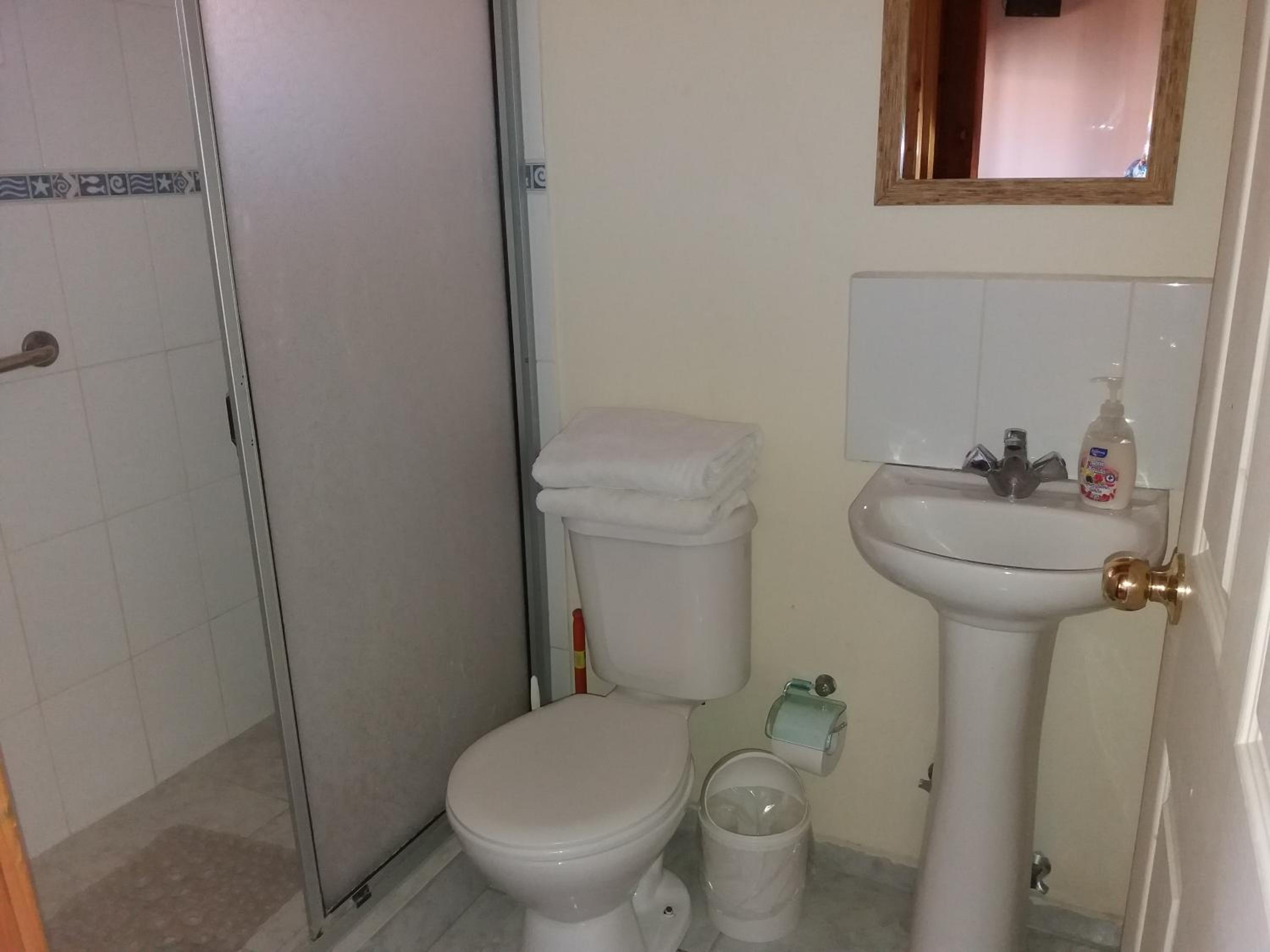 Triple Room with Private Bathroom photo 3