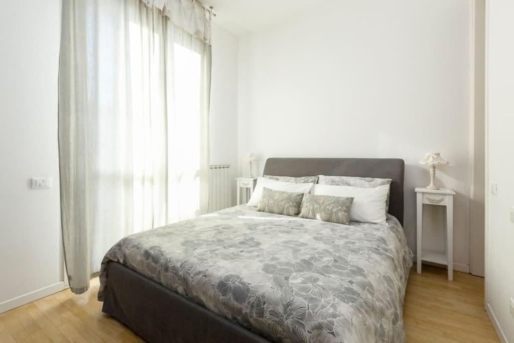 Studio Apartment - Photo 1