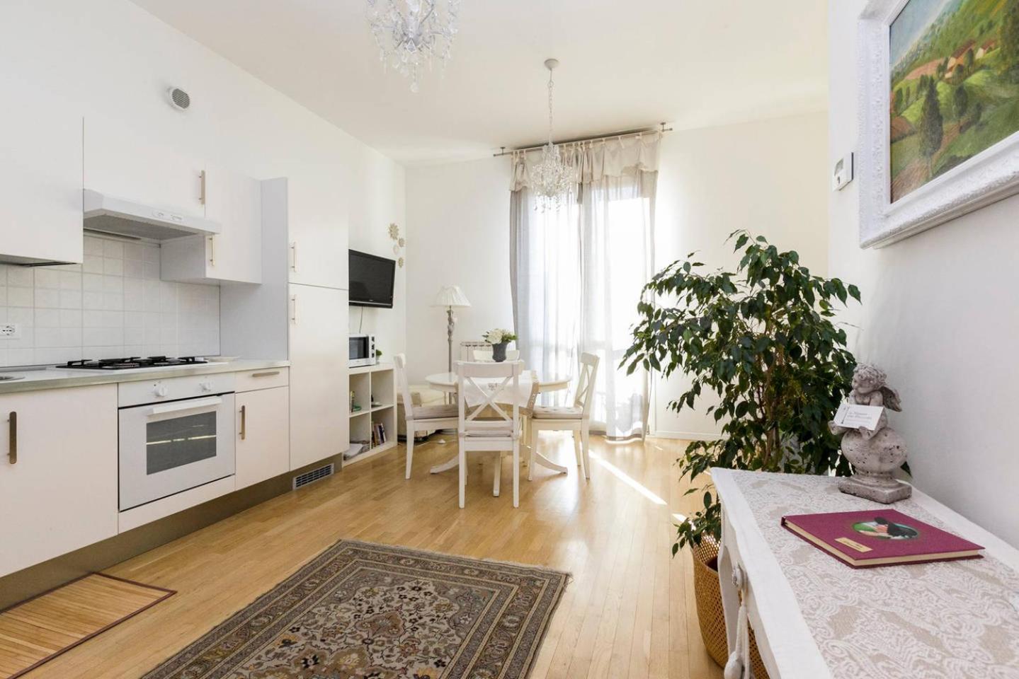 Studio Apartment - Photo 10