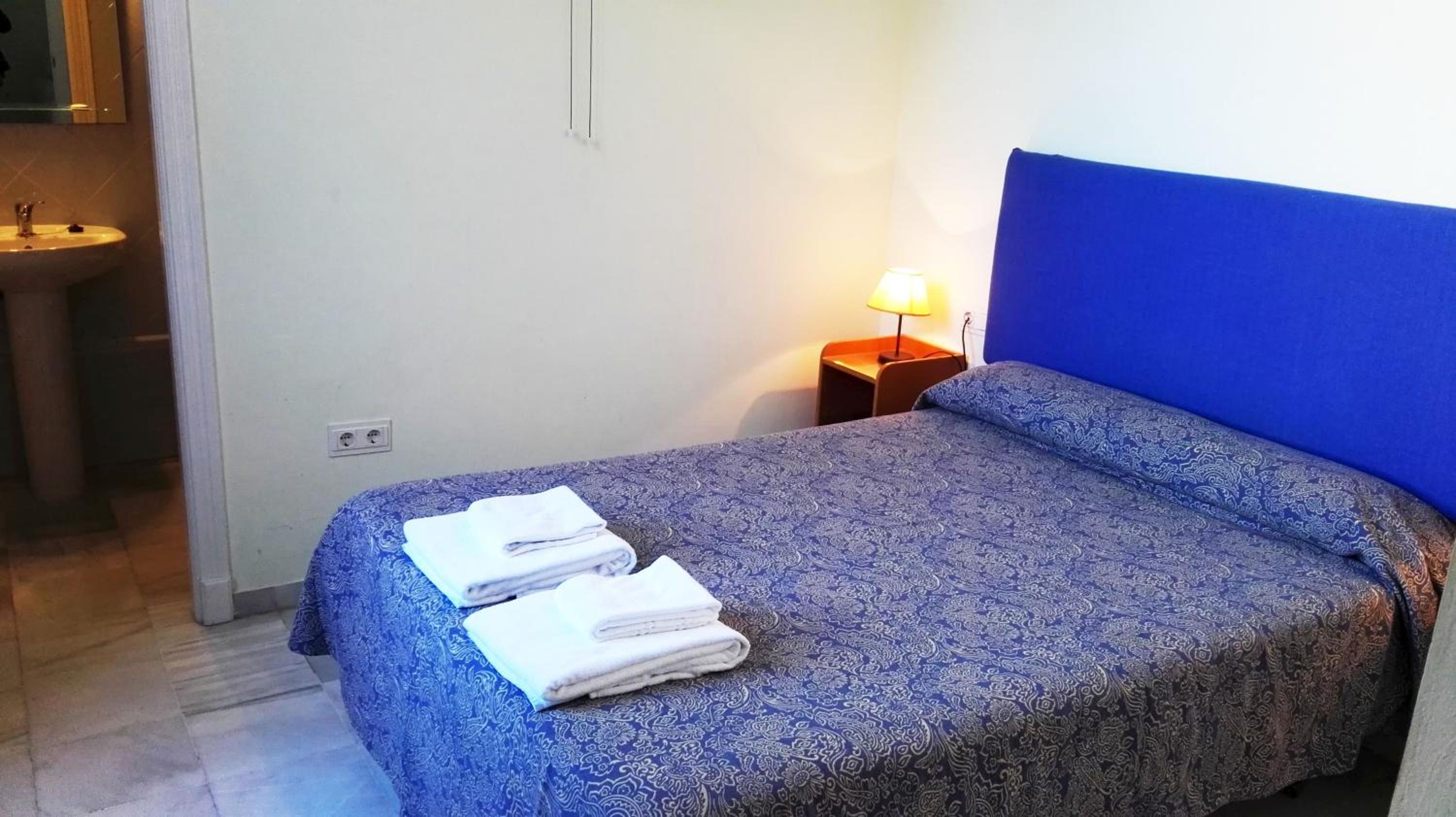 Two-Bedroom Apartment - Photo 16