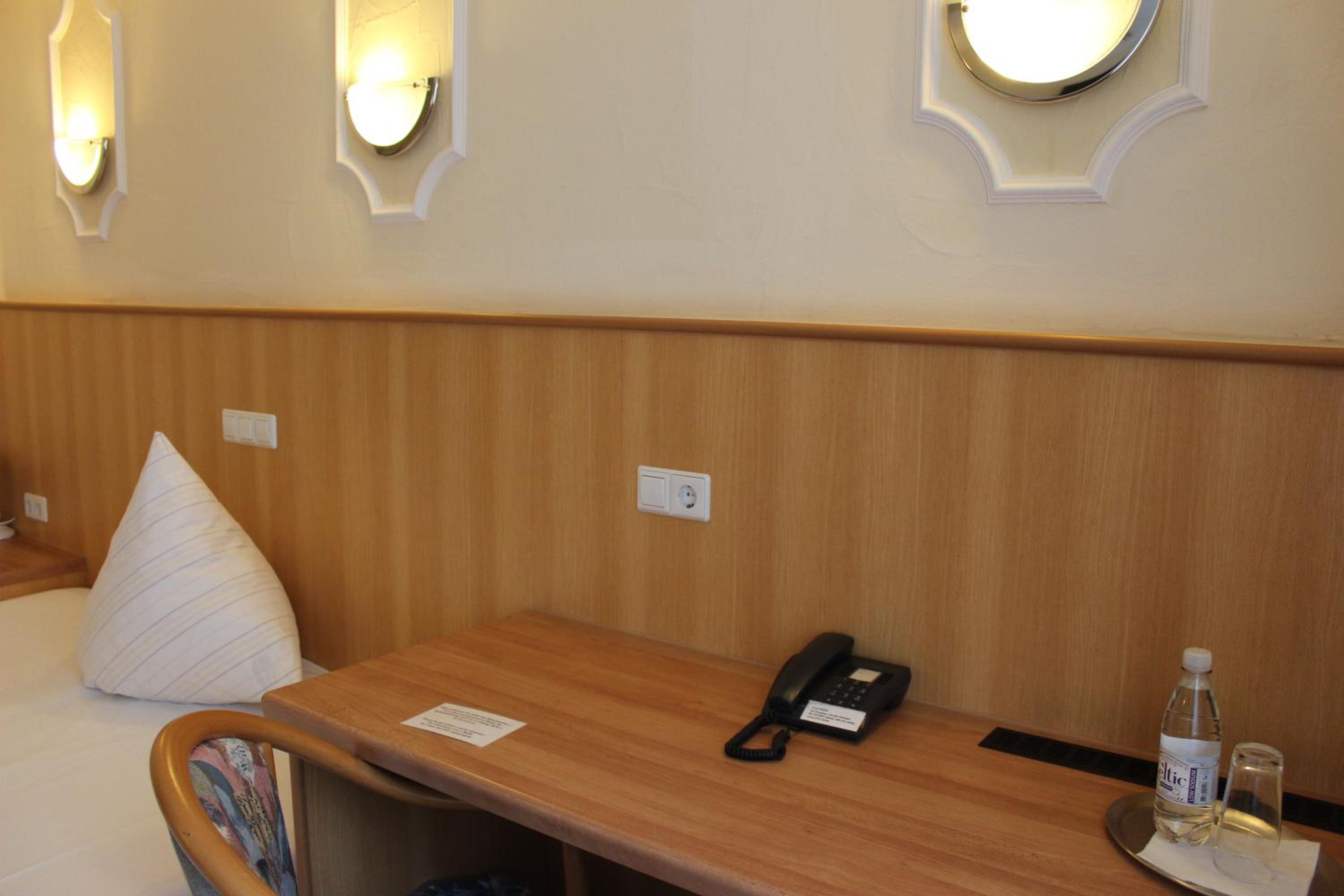 Double Room - Photo 1
