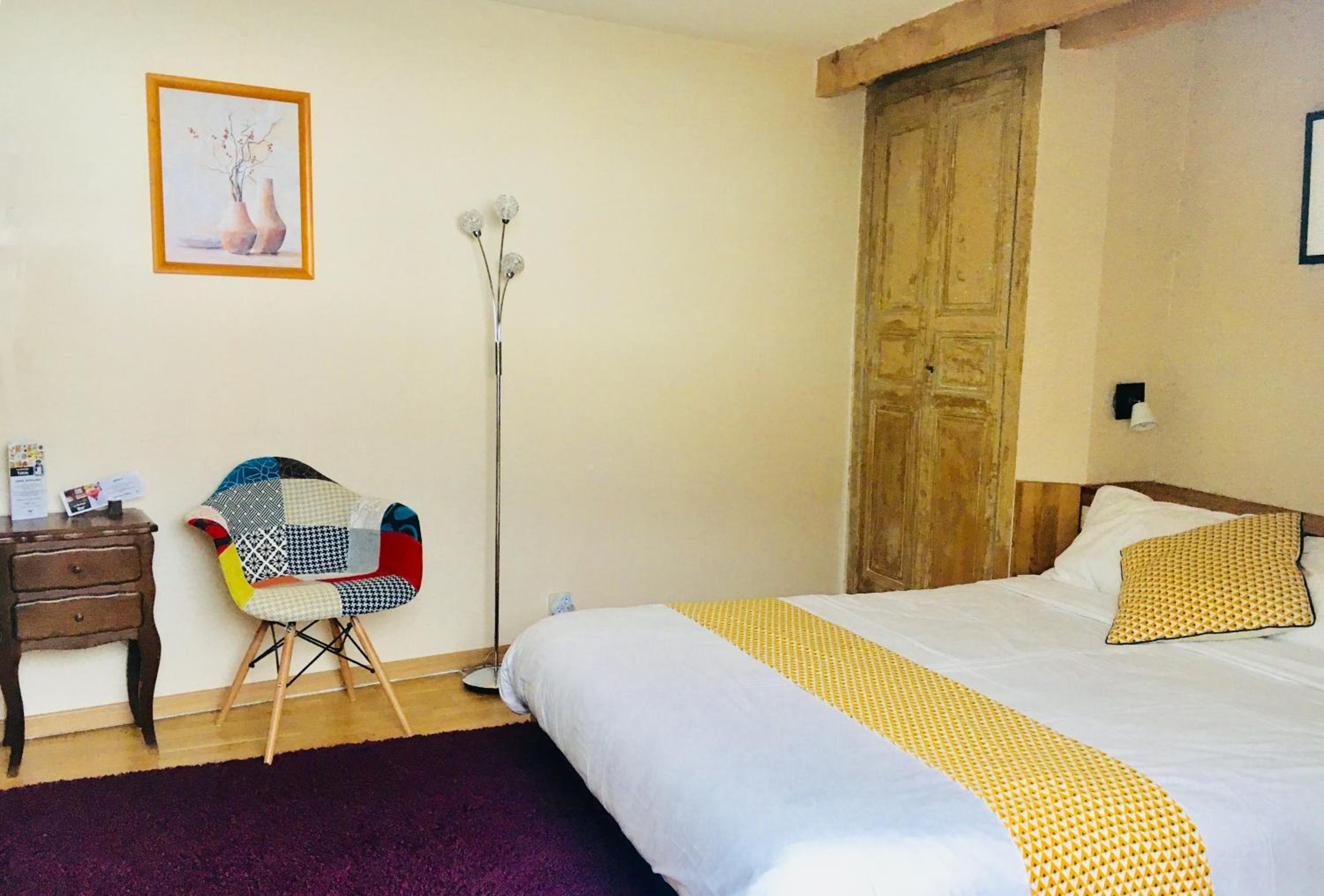 Deluxe Double Room with Mountain View - Photo 3