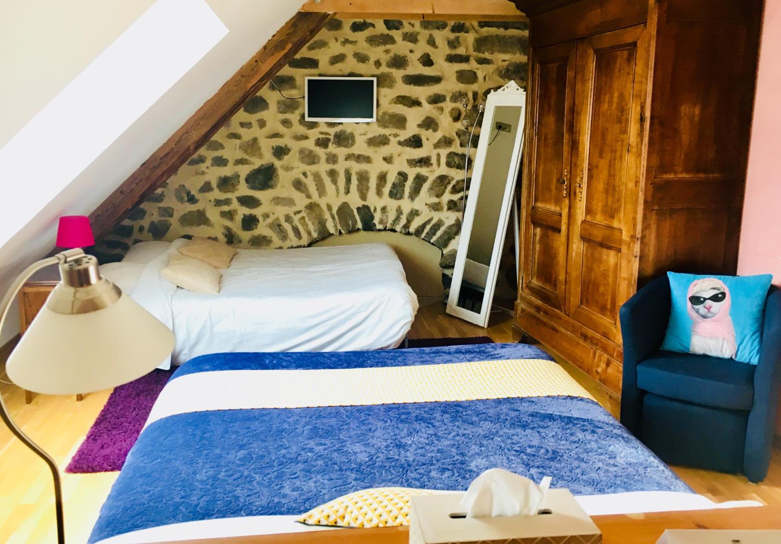 Double Room with Valley View - Photo 9