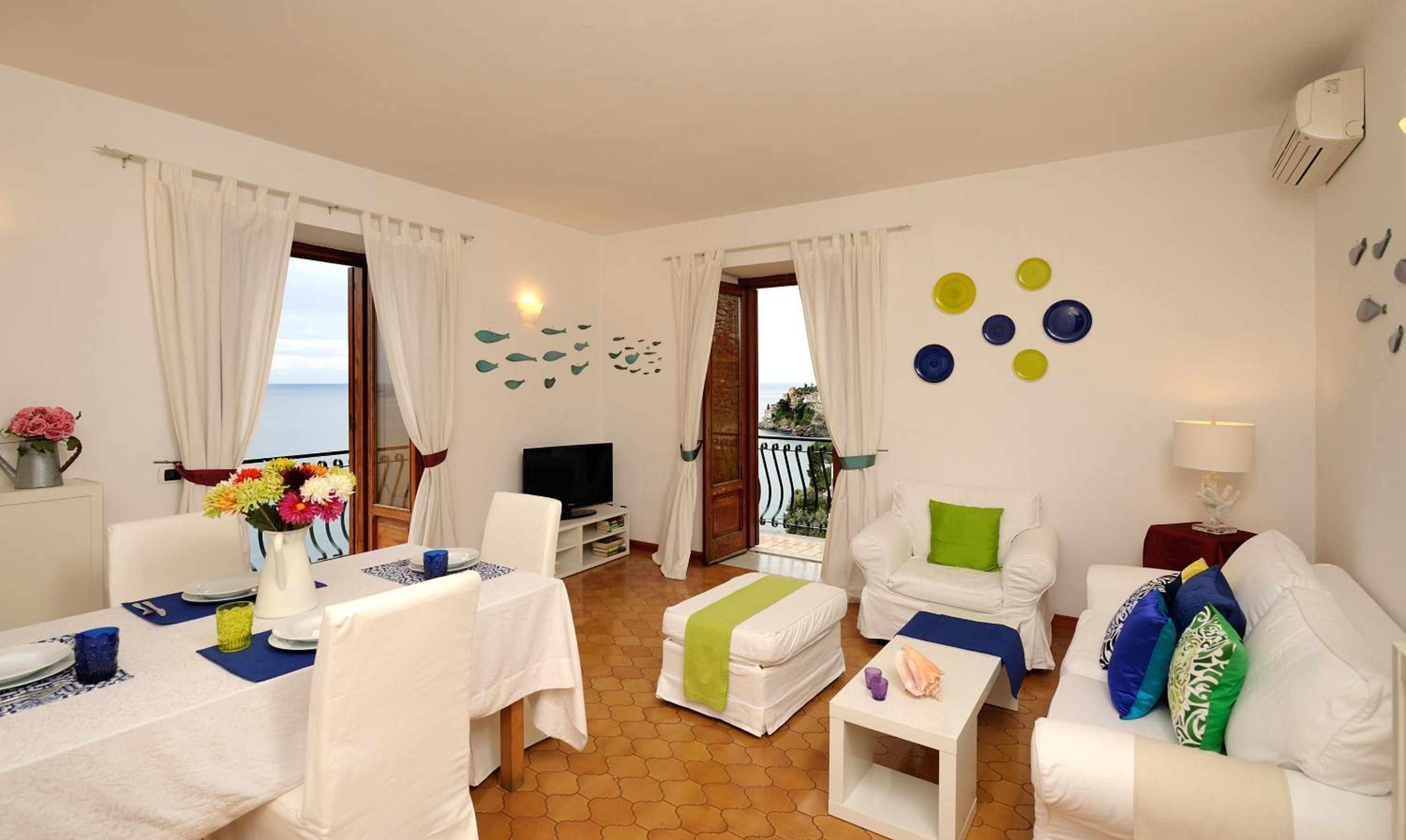  Two Bedroom Apartment with Sea View