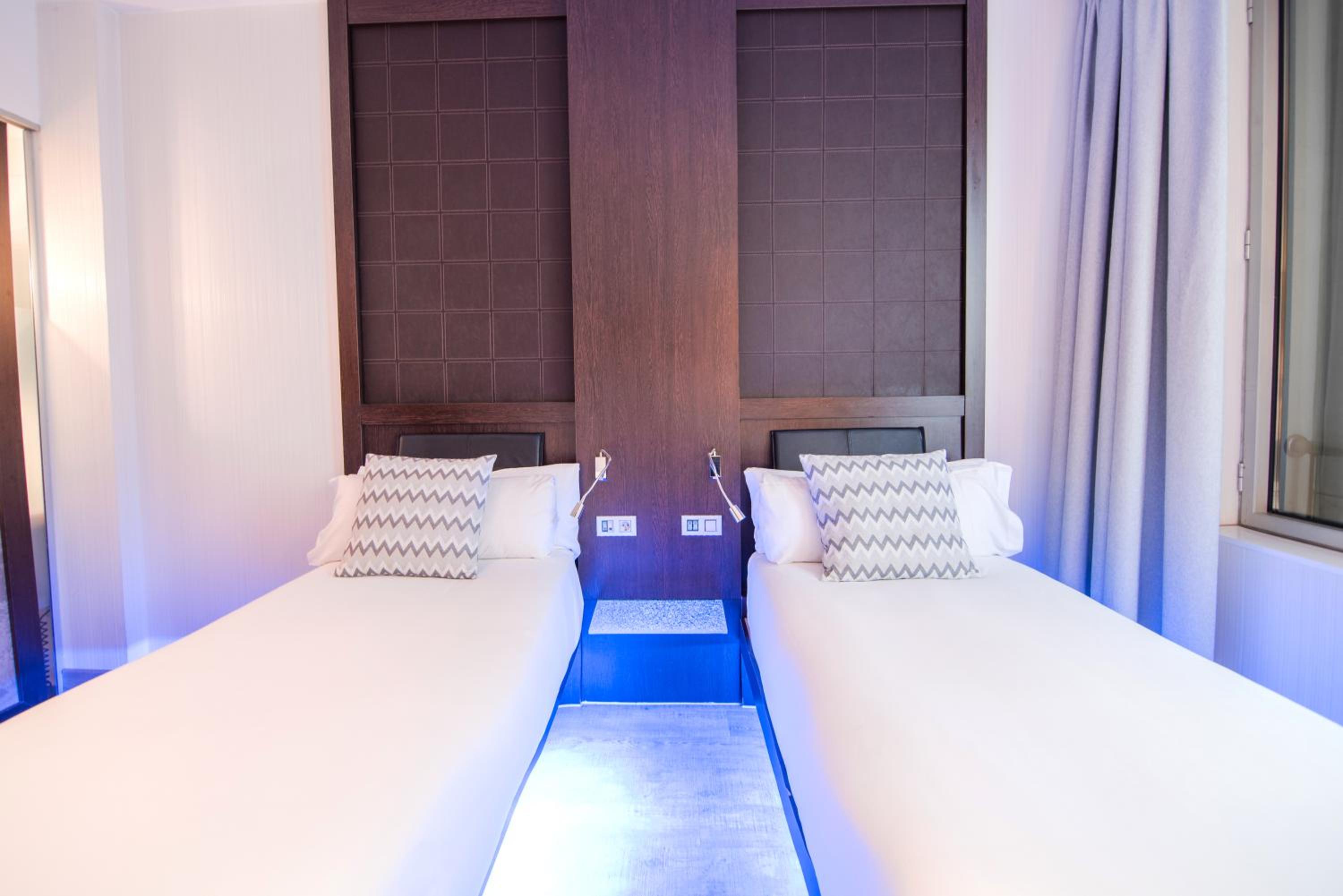 Triple Room - Photo 6