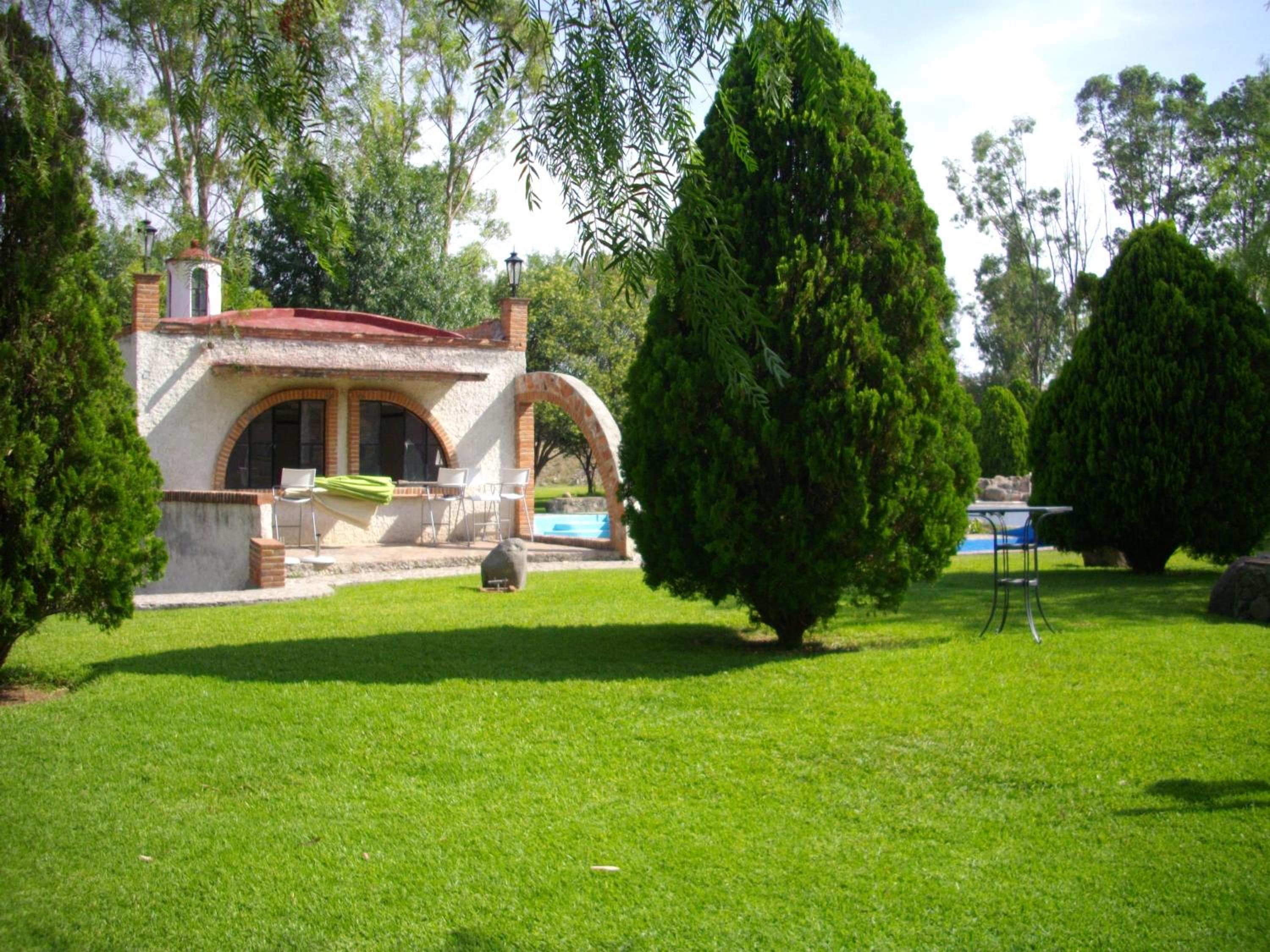 Villa with Private Pool - Photo 23