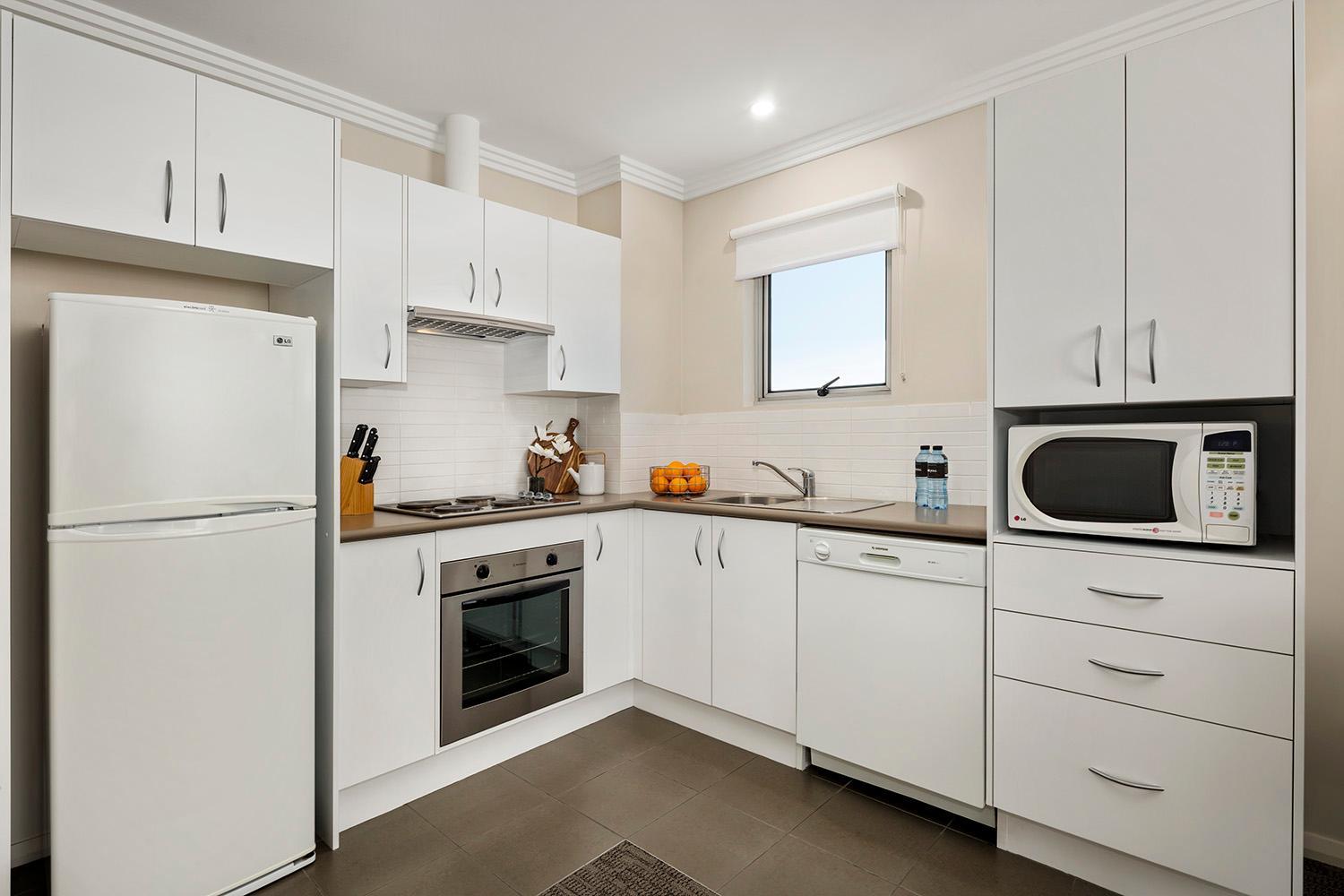 One-Bedroom Apartment - Photo 4