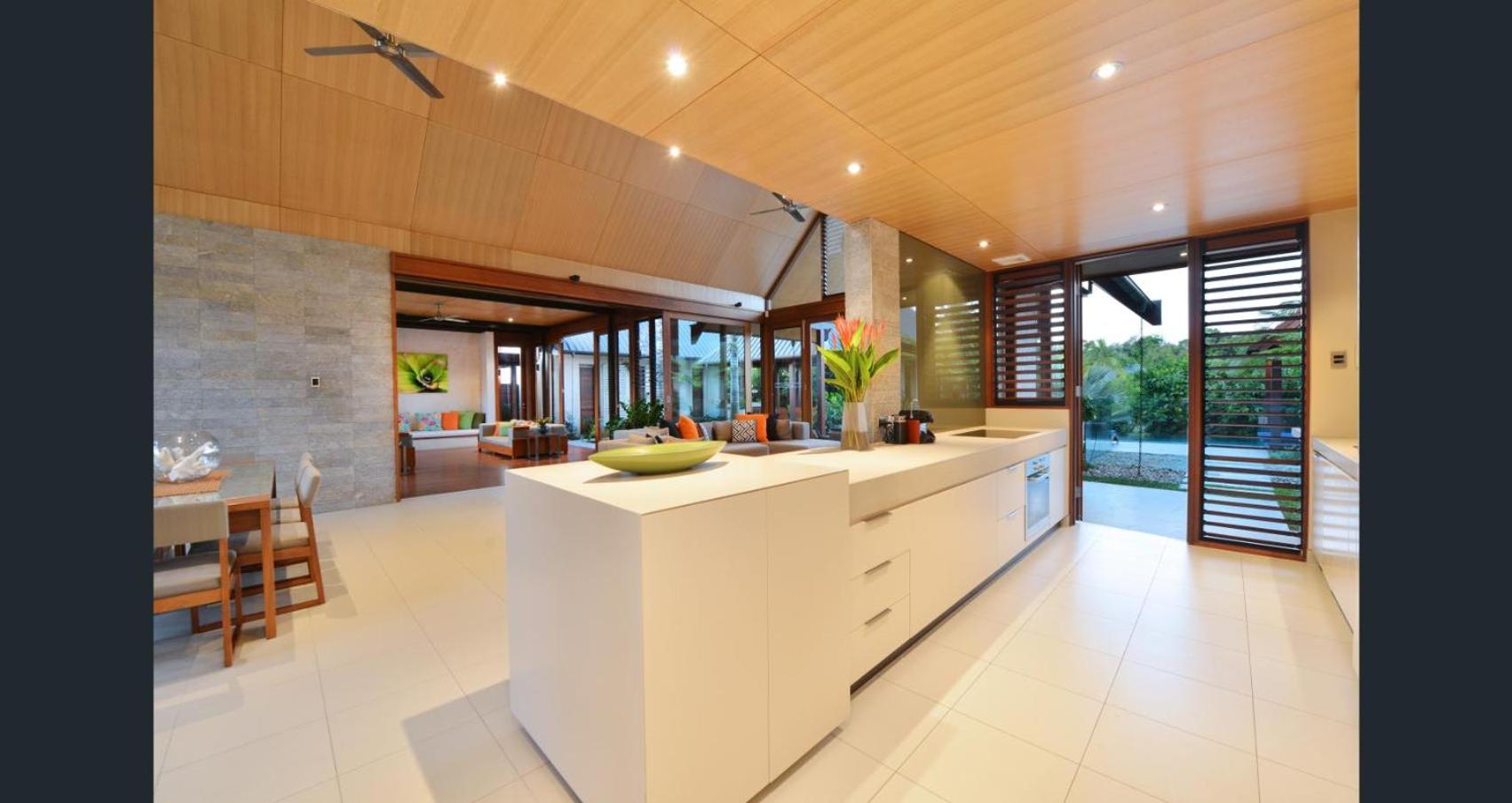 Five Bedroom Deluxe Villa photo 3