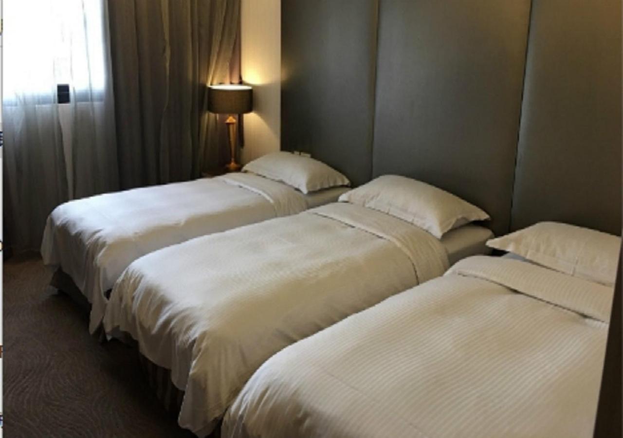 Triple Room with Bath