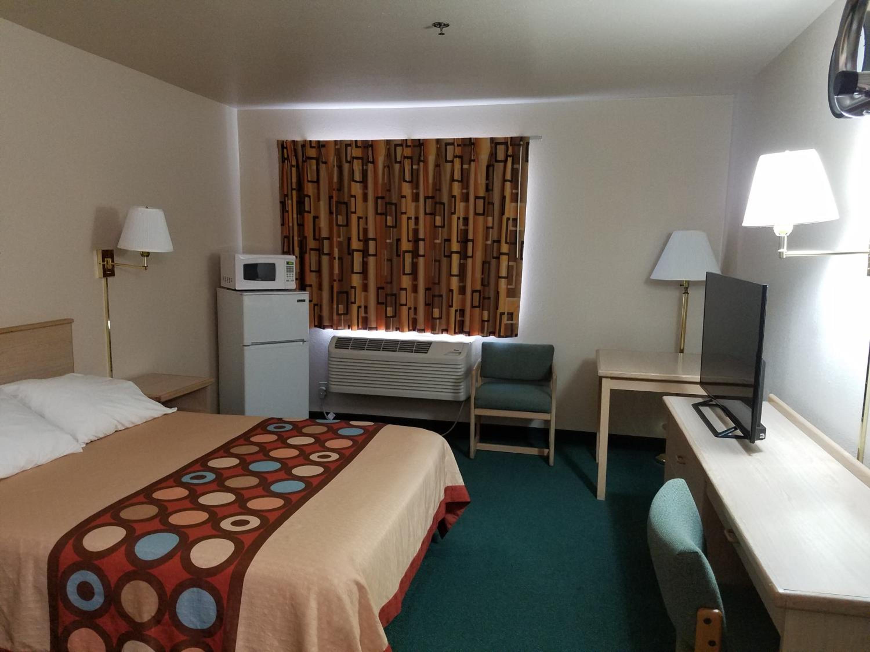 Standard Queen Room photo 3