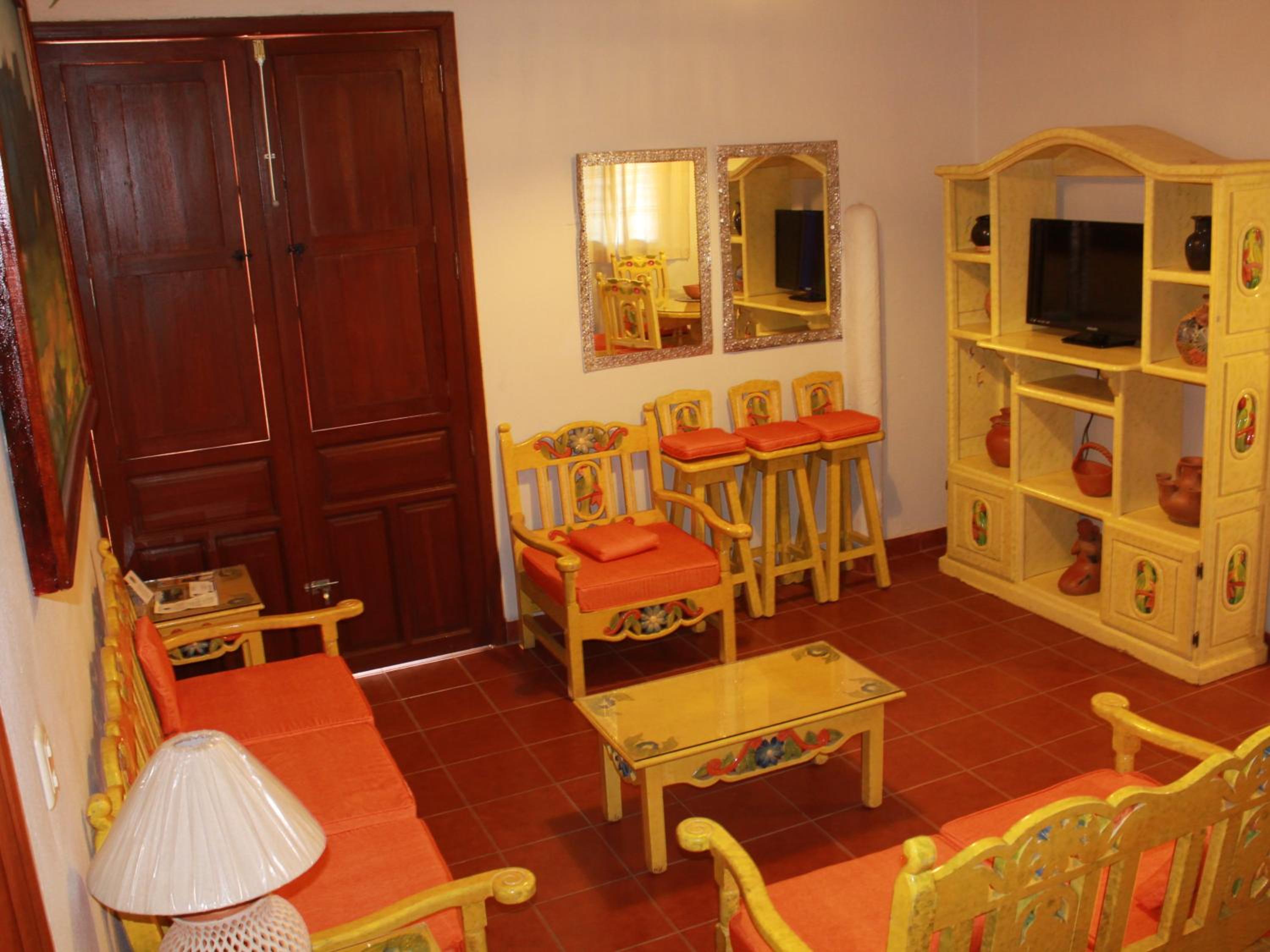 King Suite with Spa Bath photo 3
