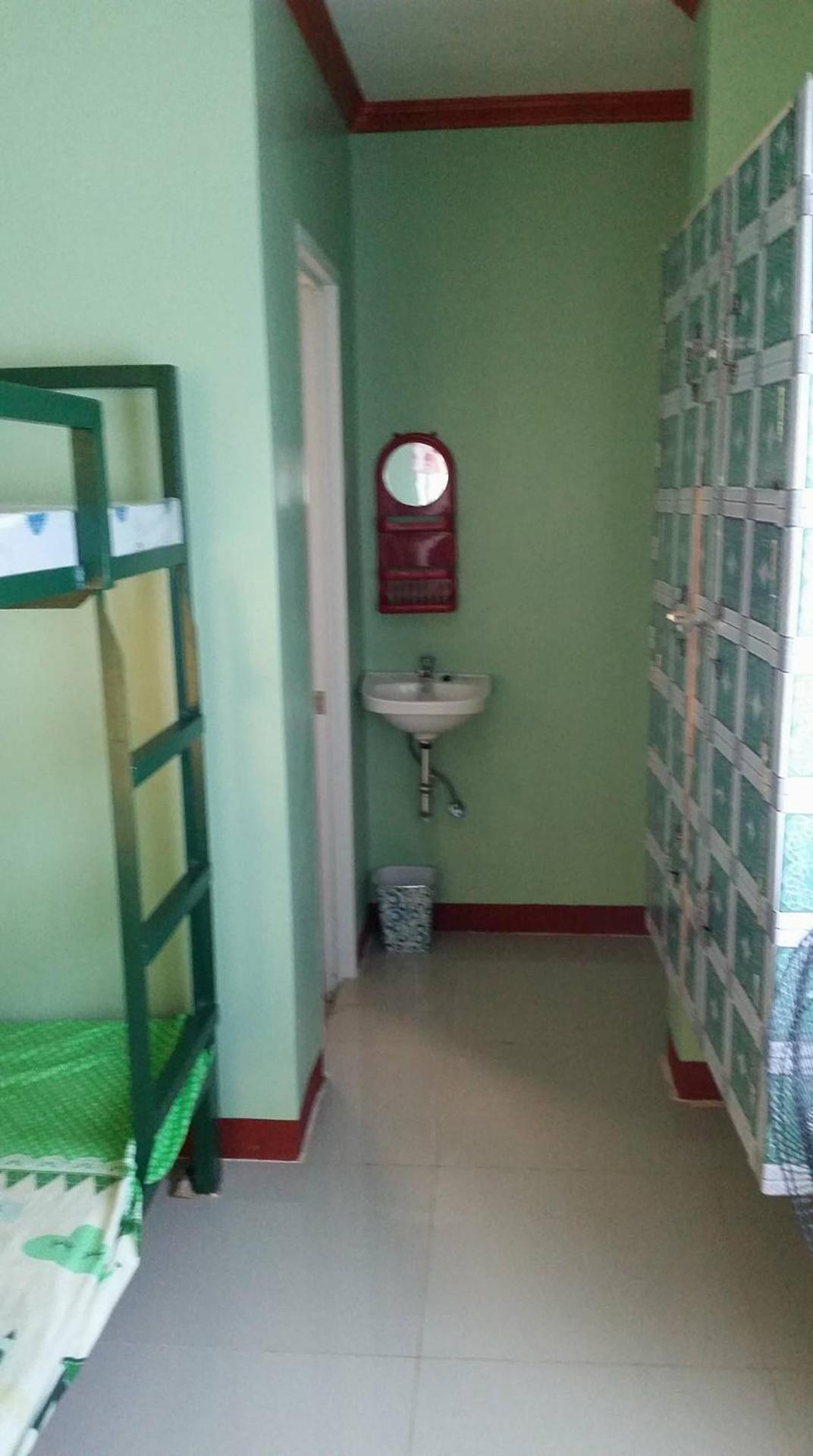Mixed Dormitory Room photo 3