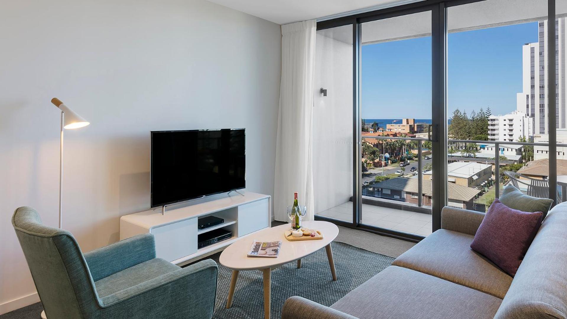 One-Bedroom Suite with Ocean View - No Housekeeping photo 2