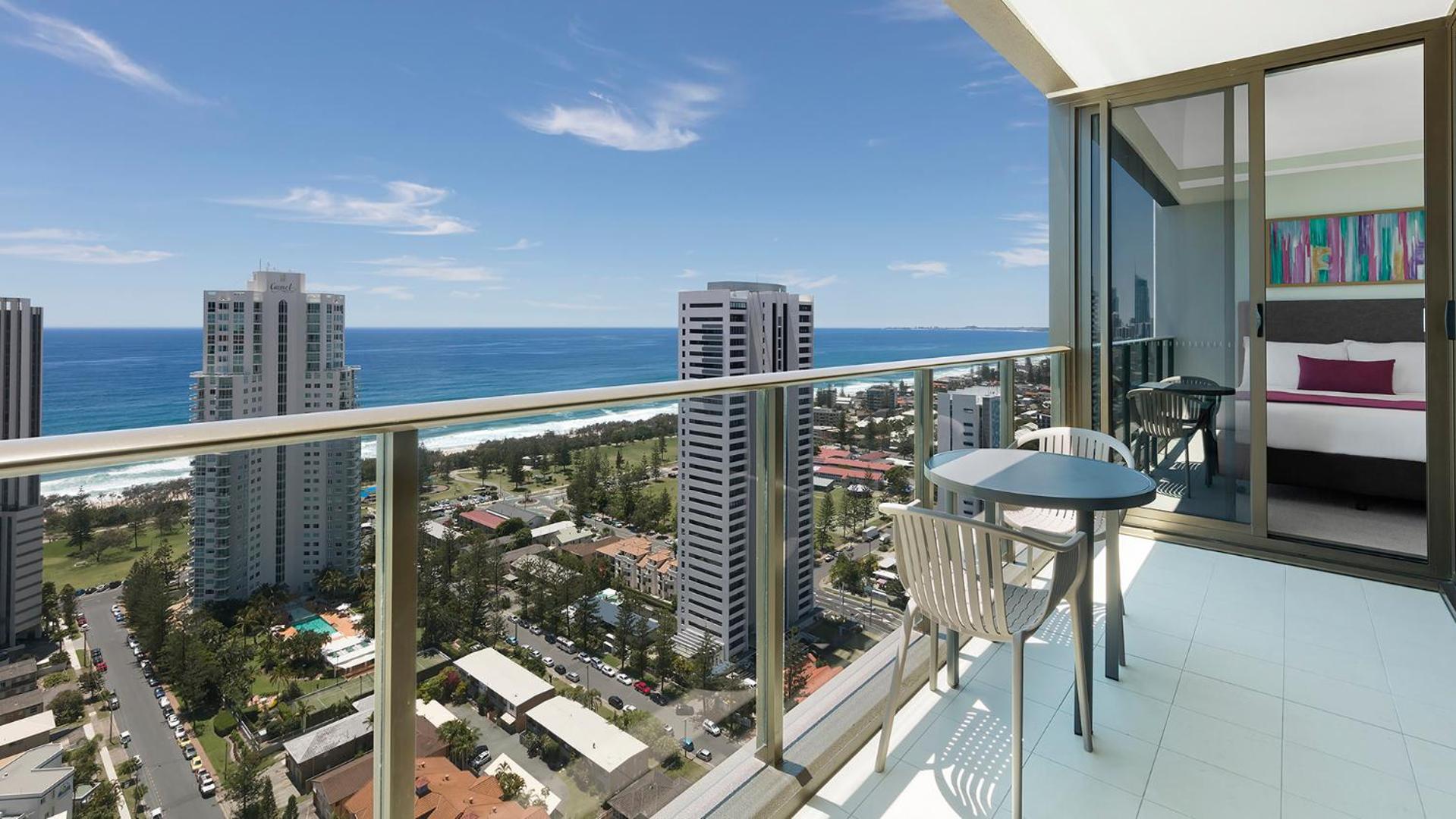 Premier One-Bedroom Suite - Ocean View photo 3