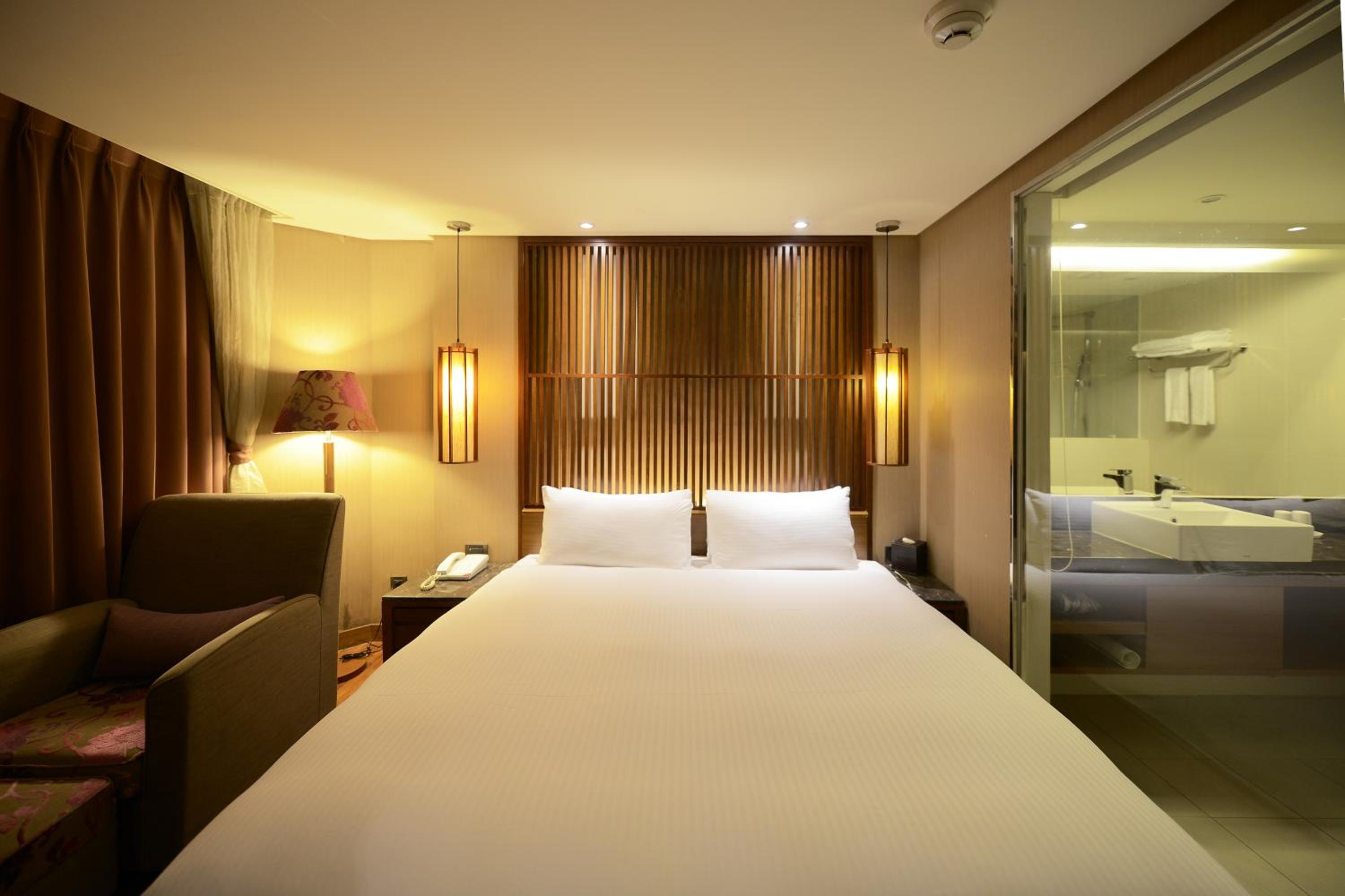 Standard Double Room photo 2