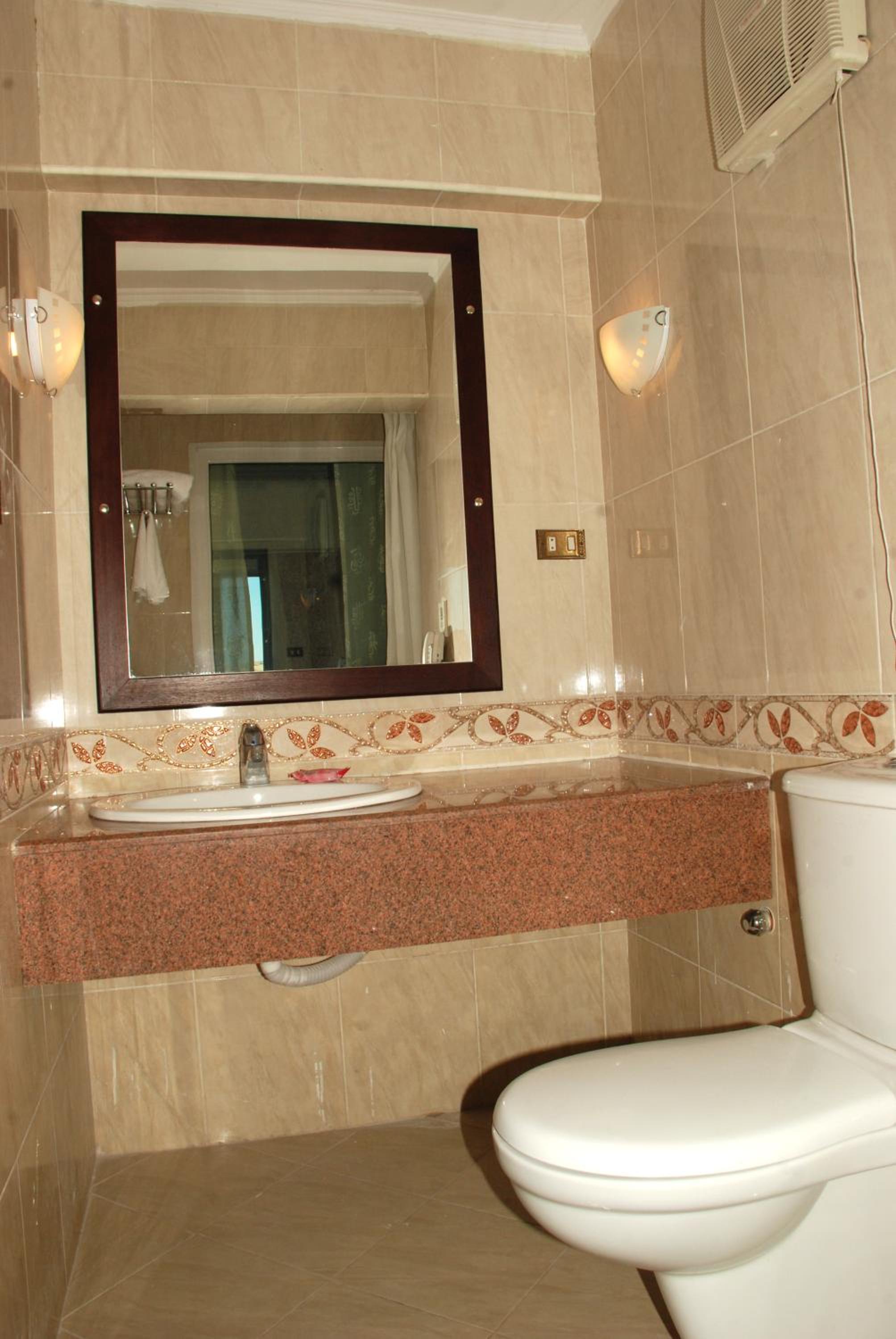 Deluxe Double or Twin Room with River View - Photo 4