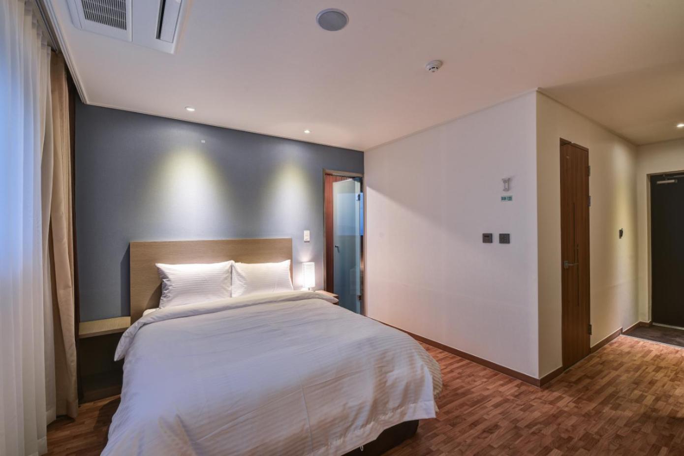 Deluxe Double Room with Sea View photo 2
