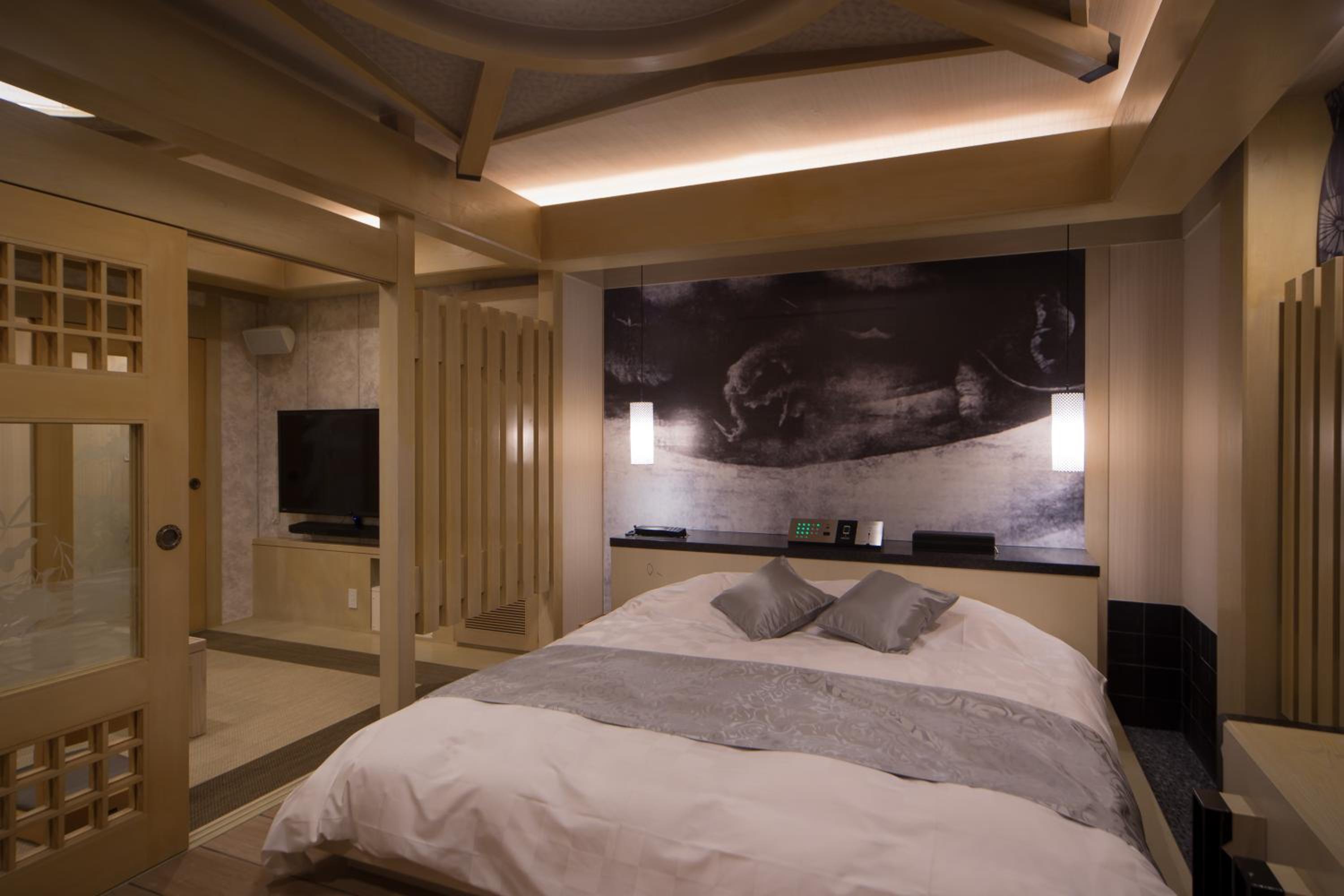 King Suite photo 2
