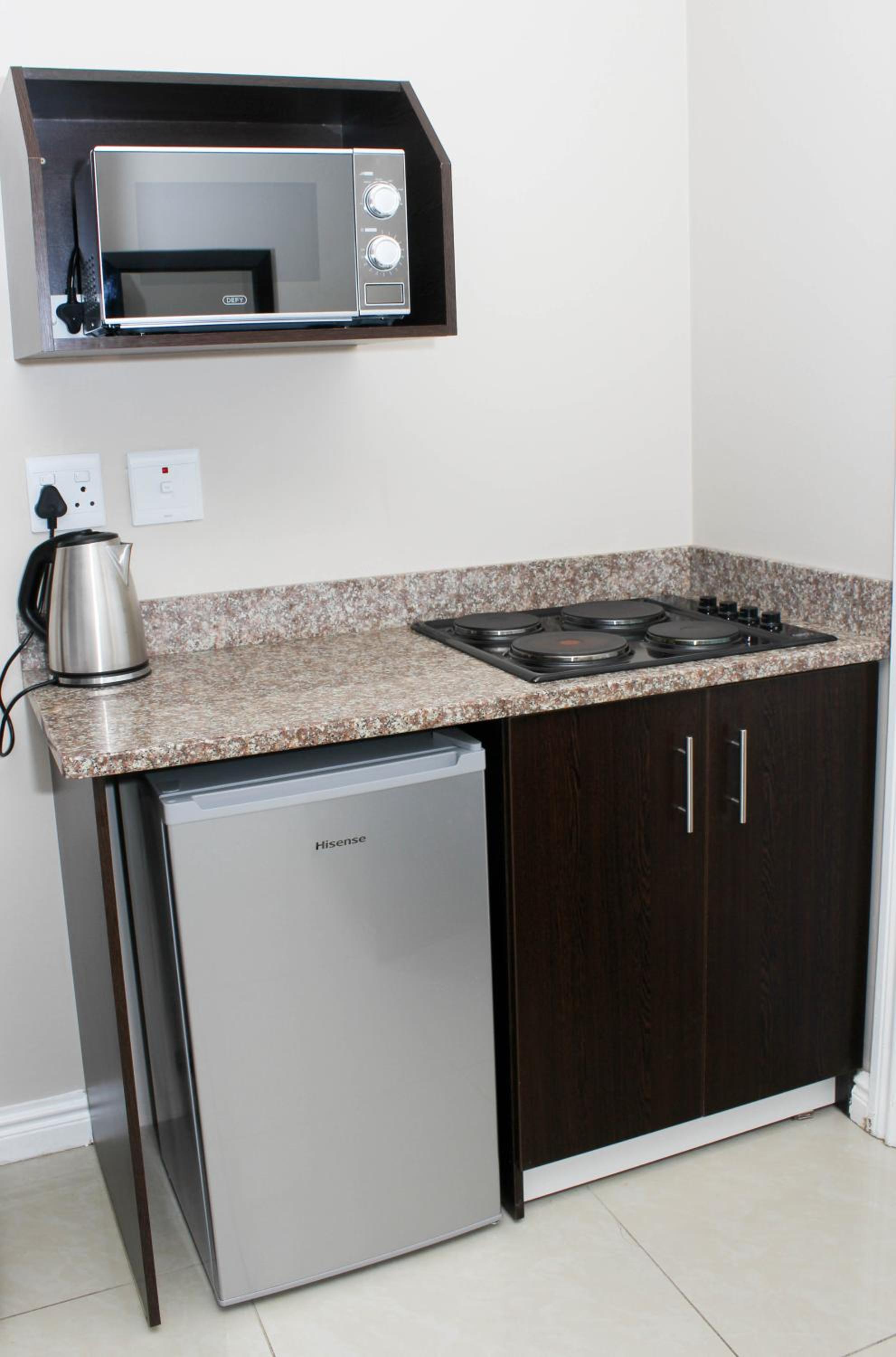 Self-Catering Room - Photo 11