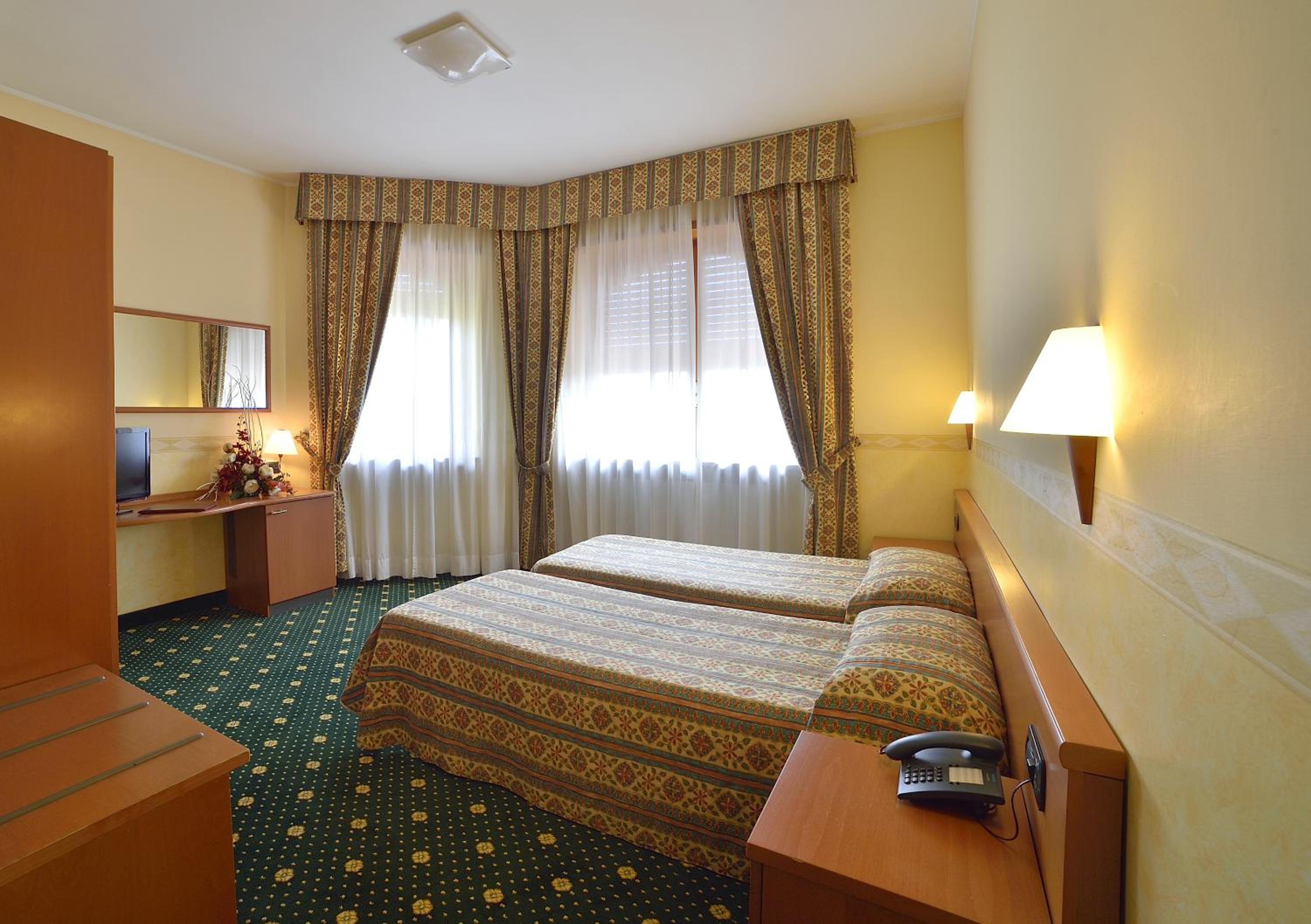 Twin Room photo 1