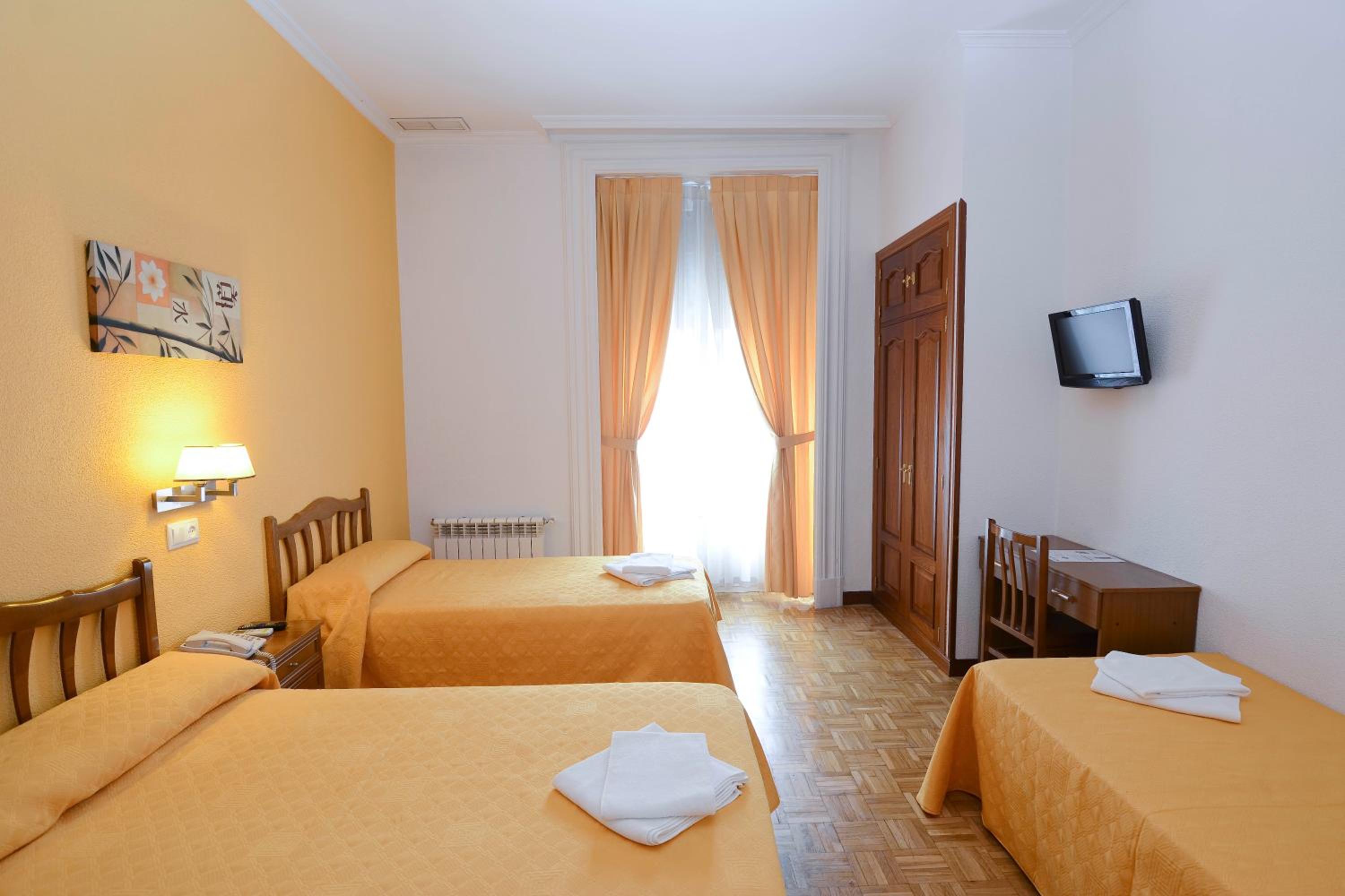 Quadruple Room photo 2