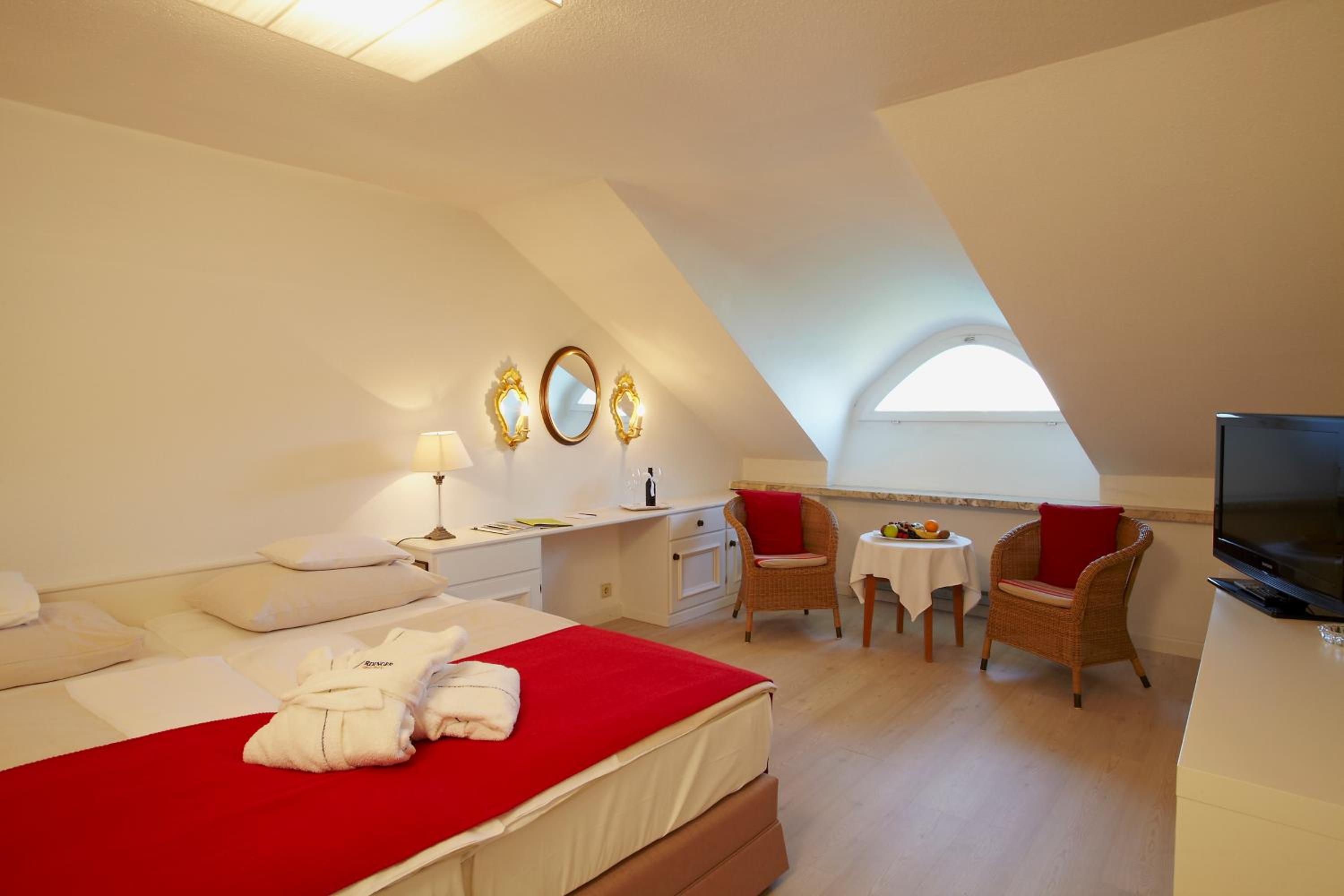 Single Room - Attic photo 2