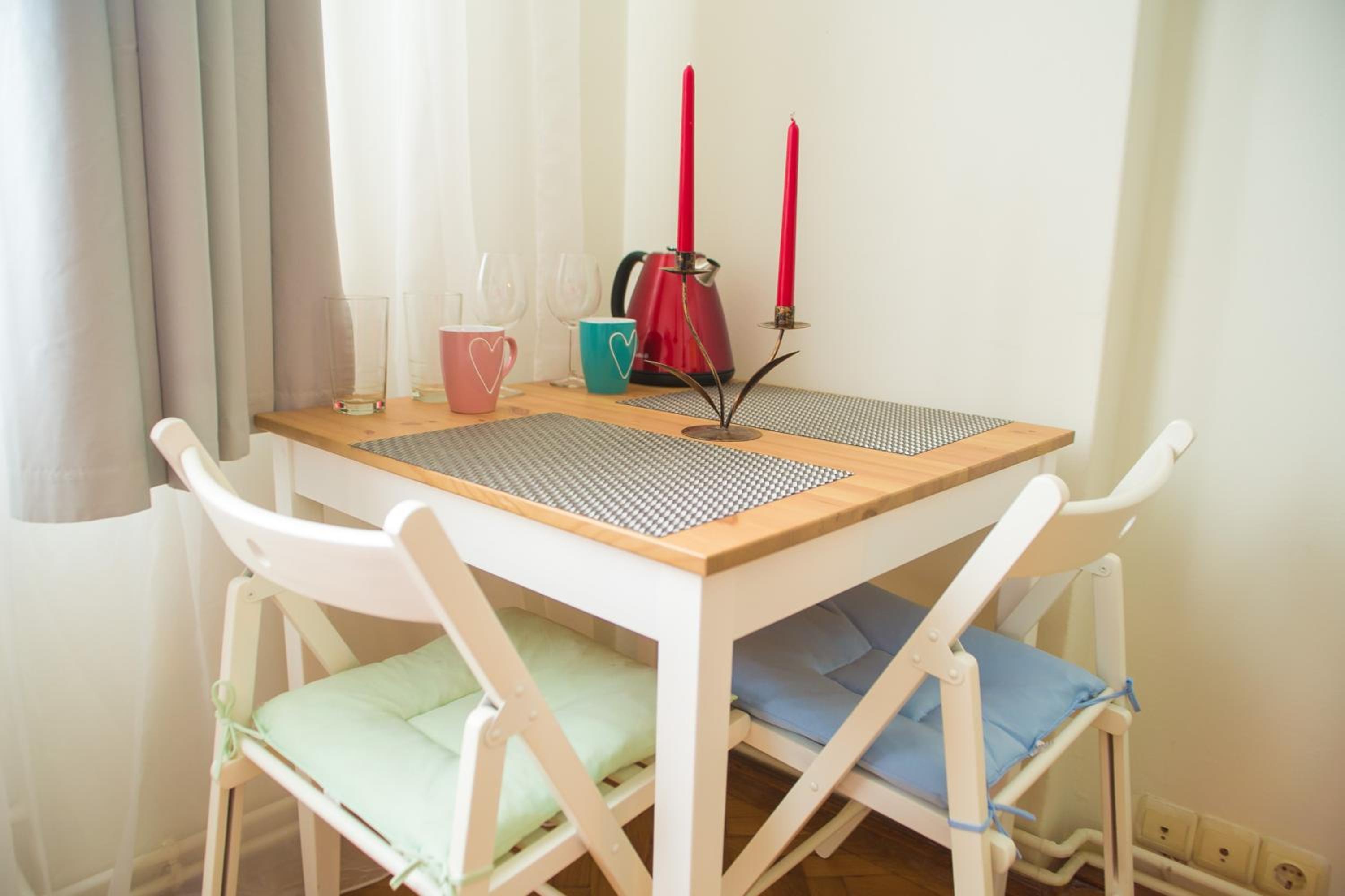 Studio Apartment - Photo 17