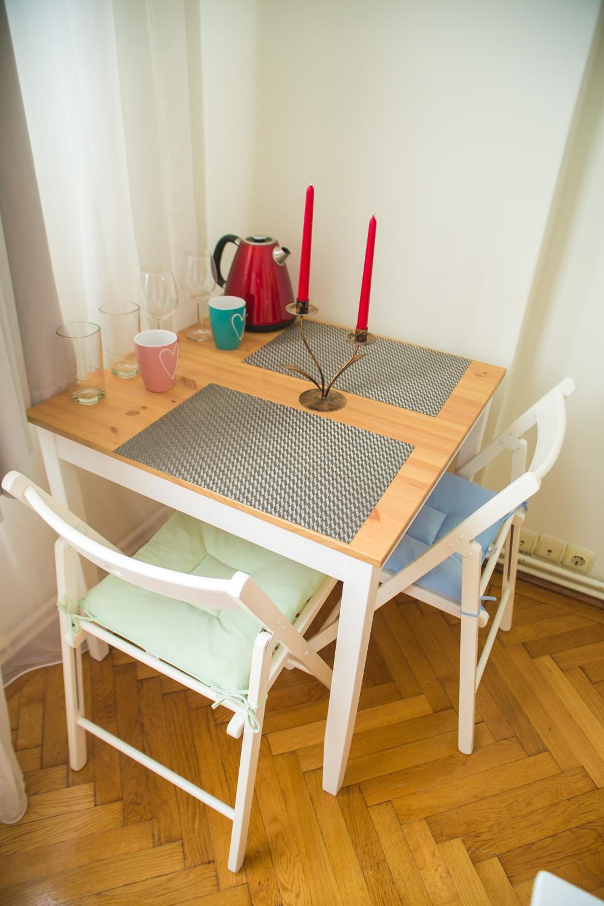 Studio Apartment - Photo 18