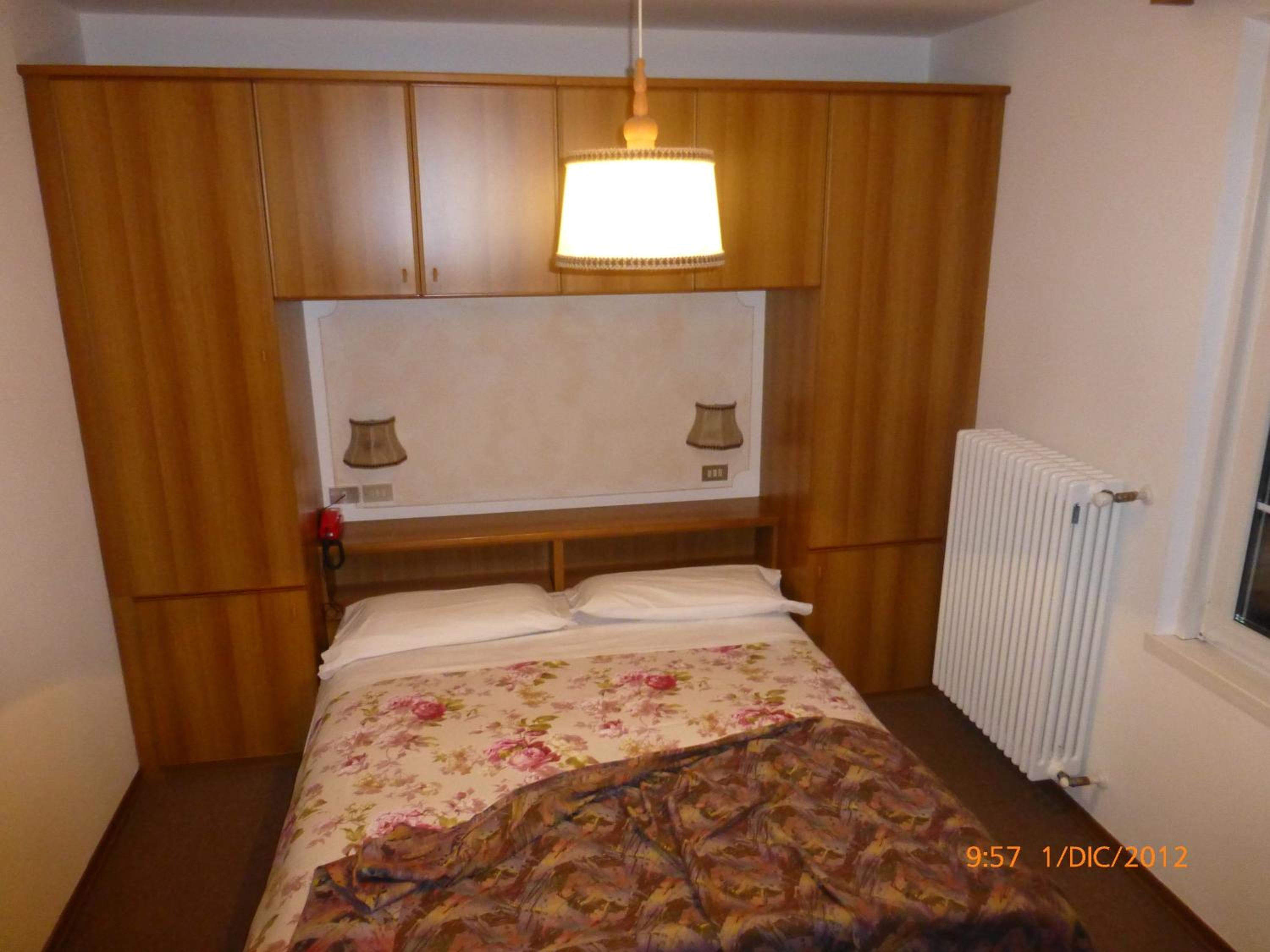 Double or Twin Room - Photo 1