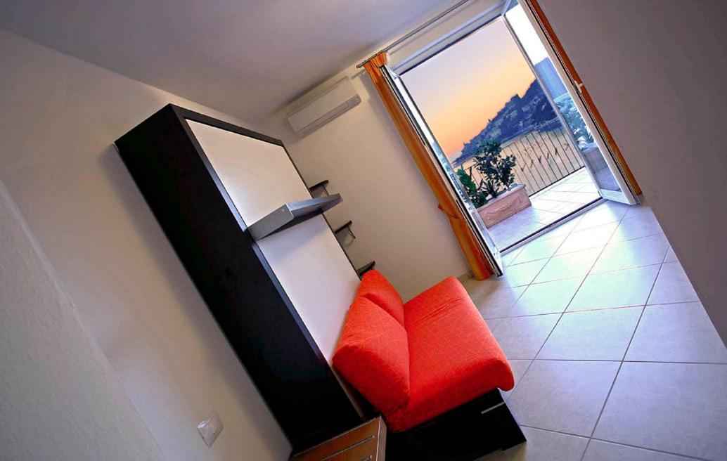 One Bedroom Apartment (4 Adults) photo 2