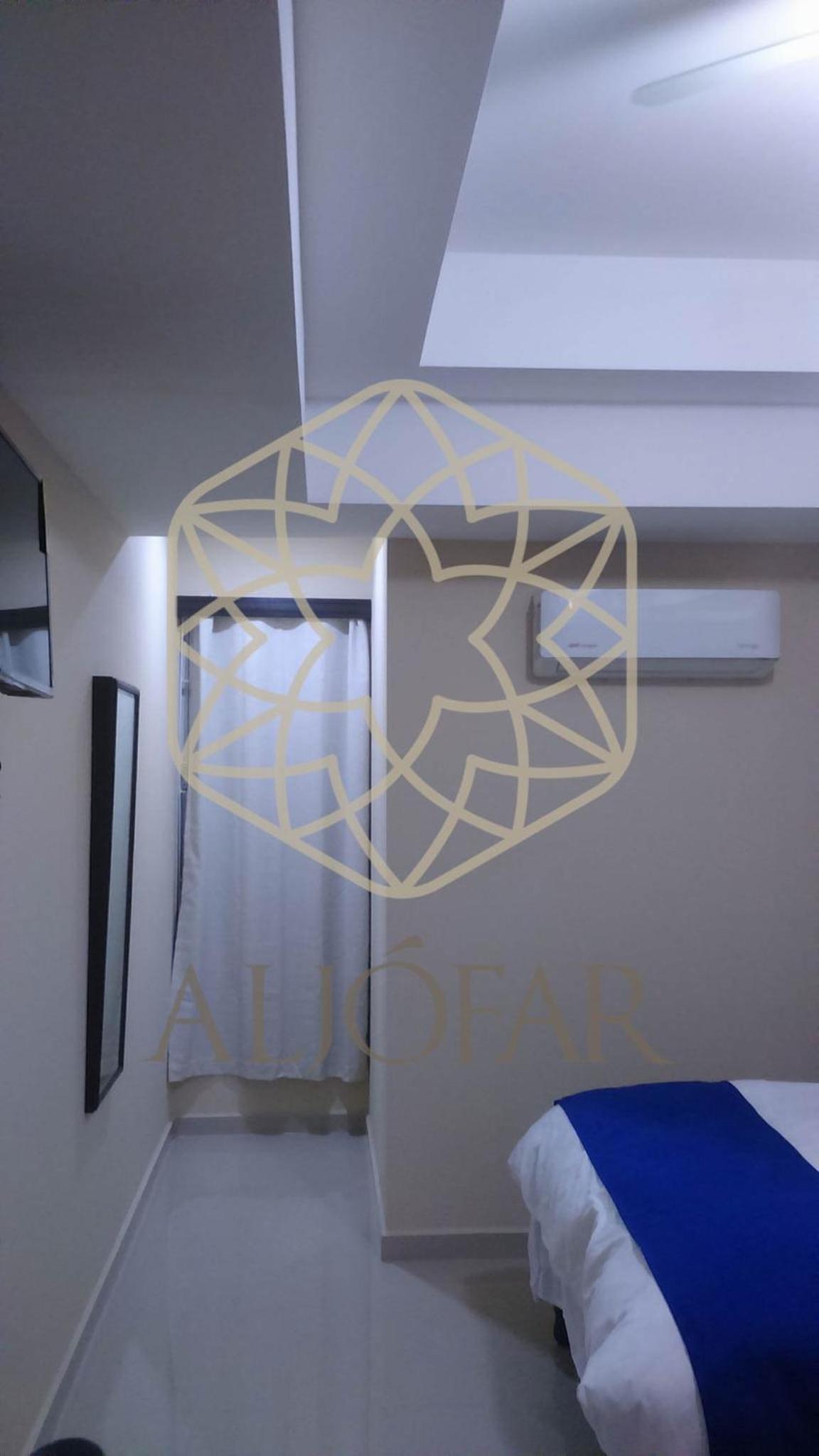 Twin Room with Private Bathroom photo 3