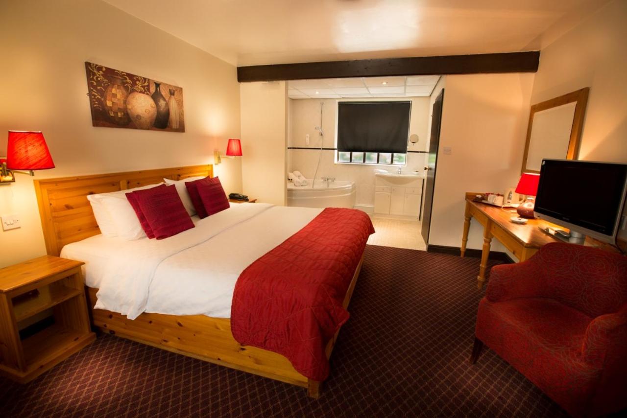 King Room with Spa Bath