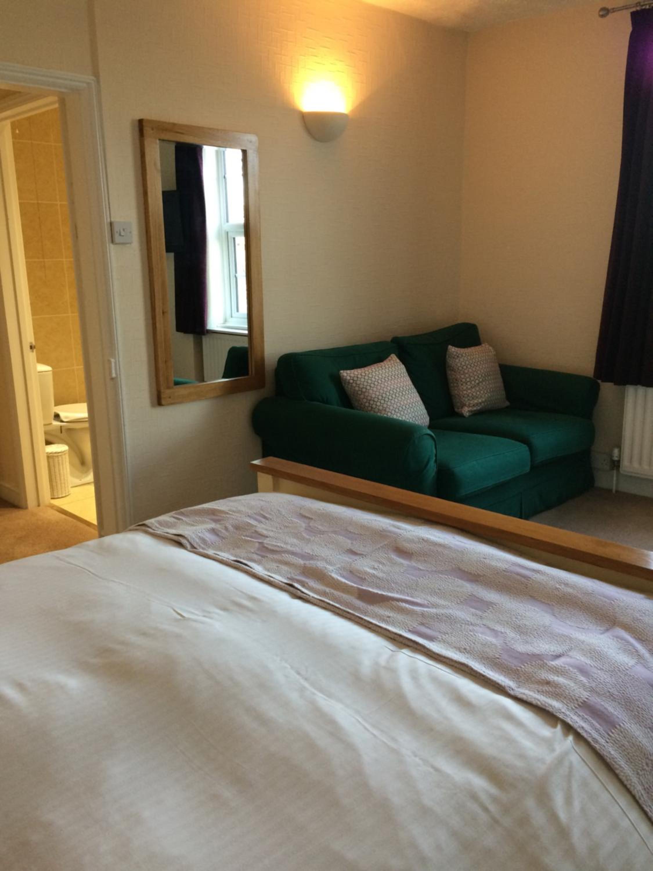 Superior King Room - Photo 5