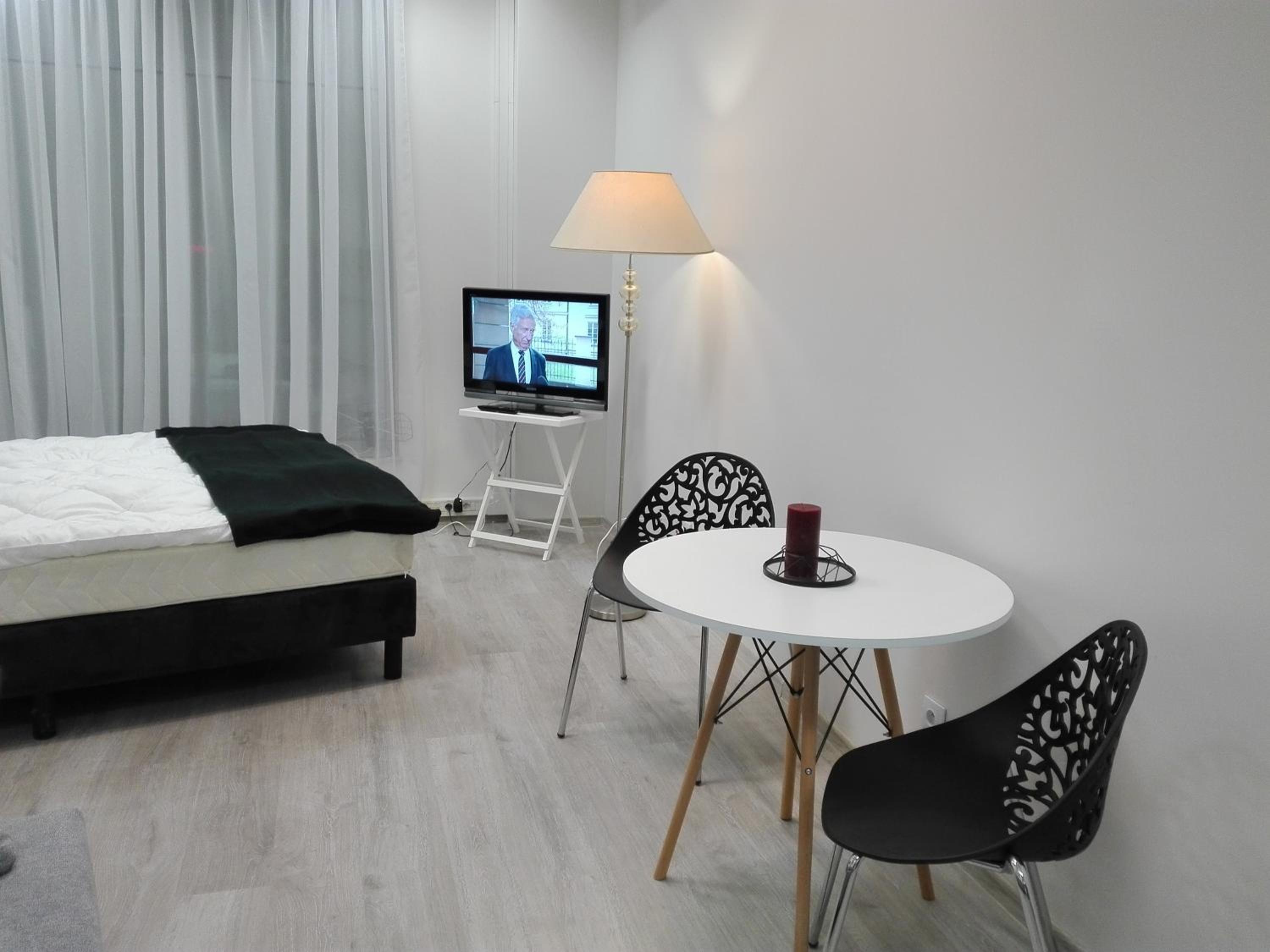 Apartment - Photo 9