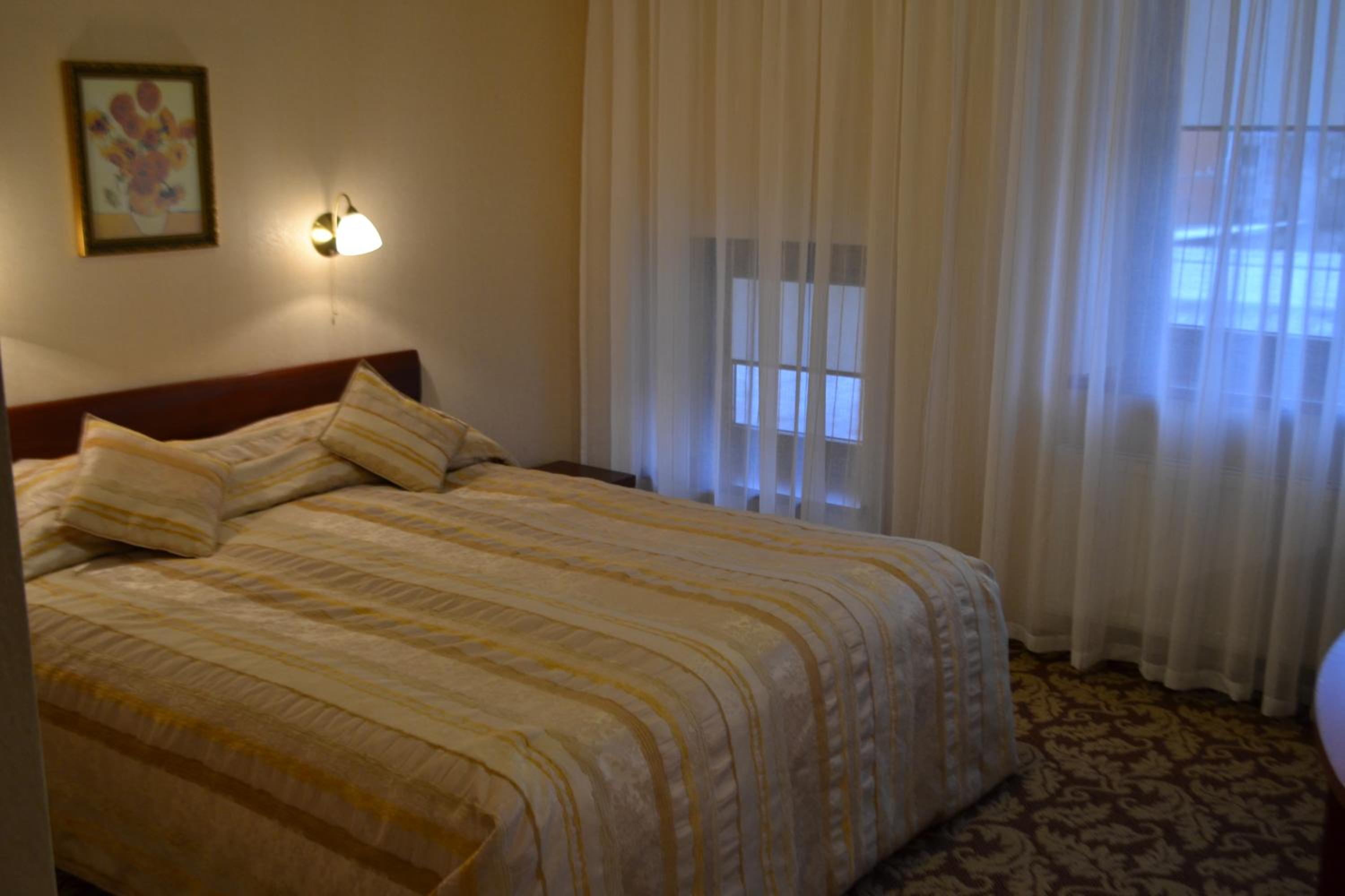 Double Room - Photo 1