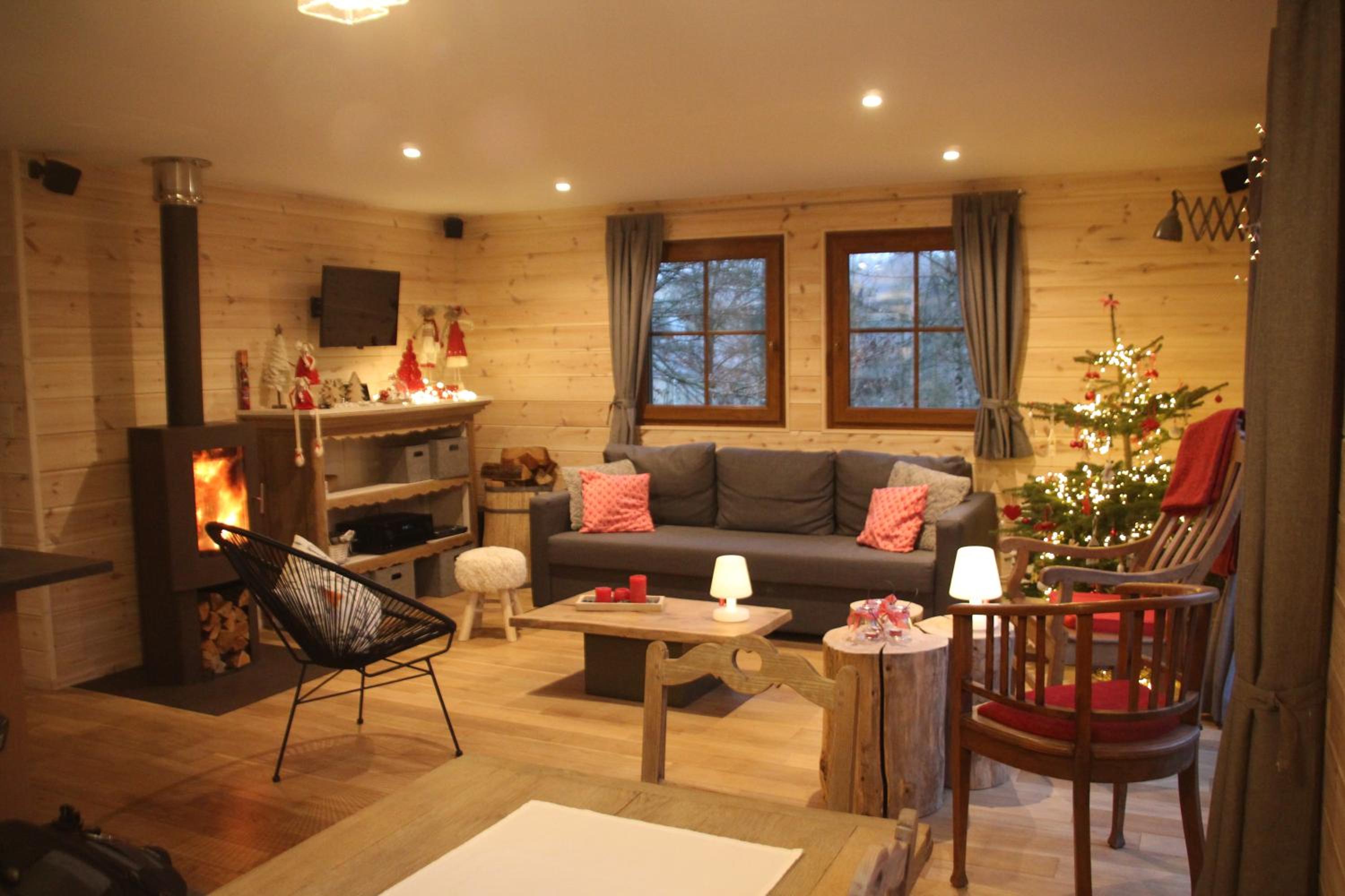 Three-Bedroom Chalet photo 1