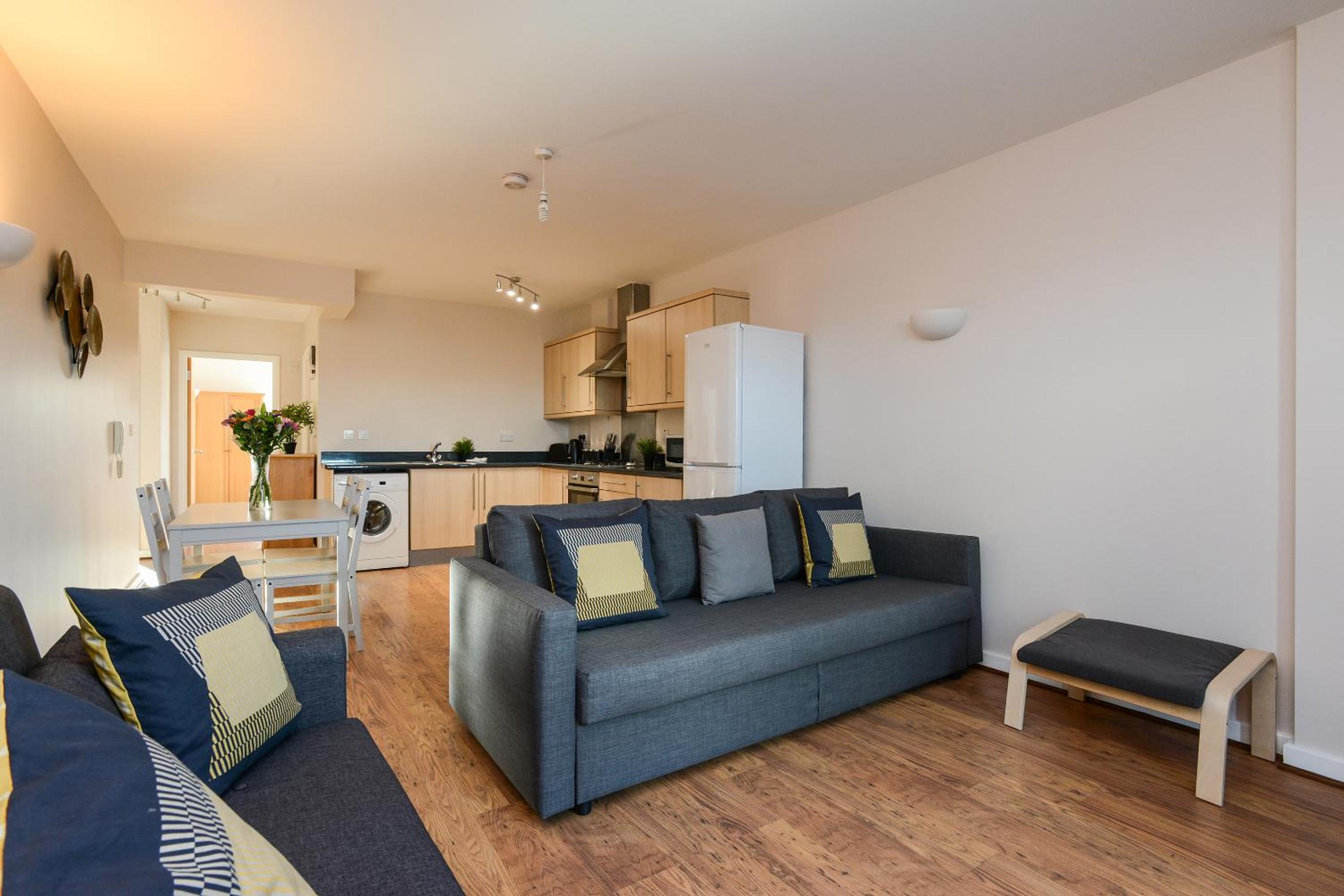 Apartment - Photo 3