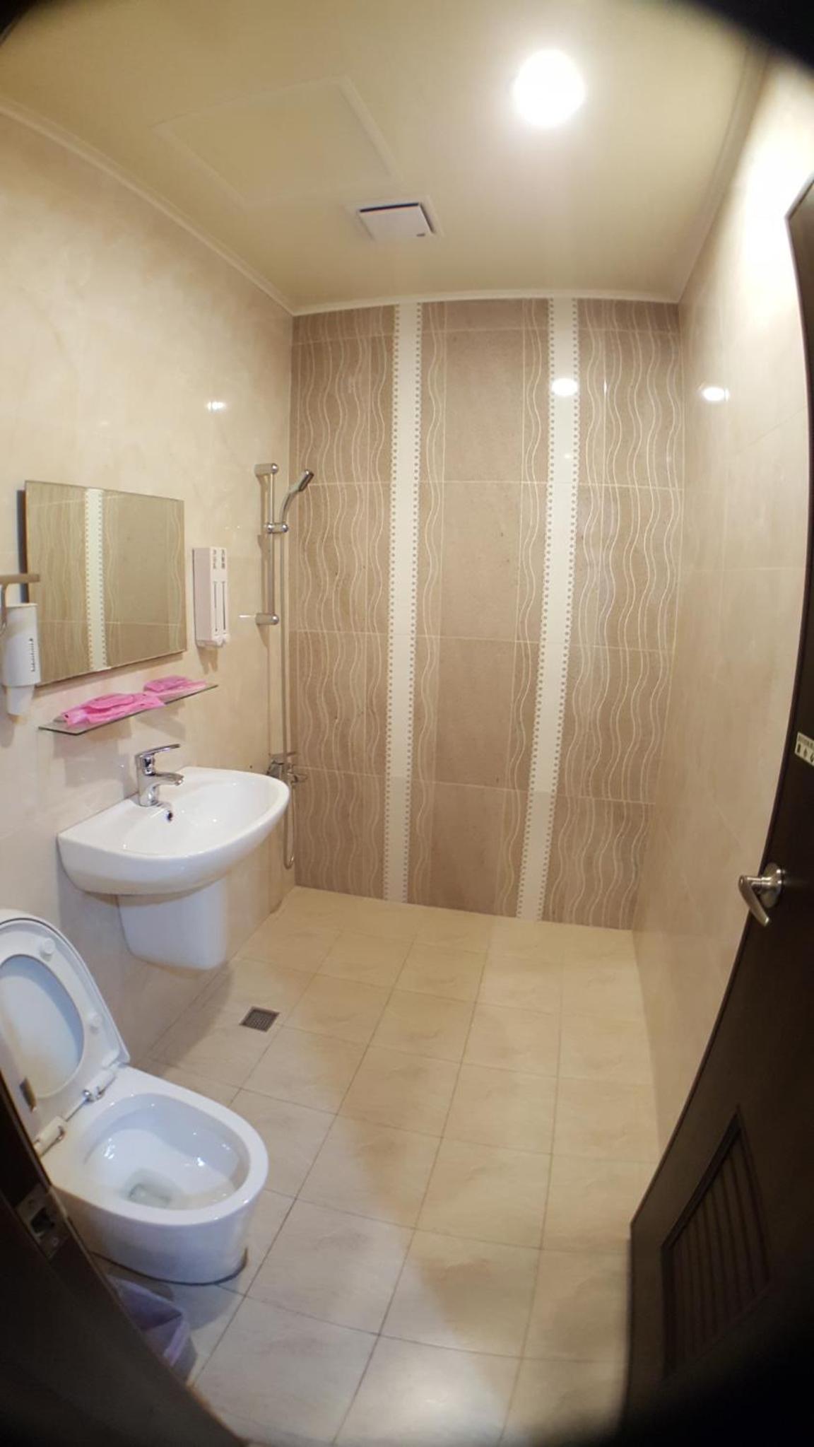 Quadruple Room with Private Bathroom
