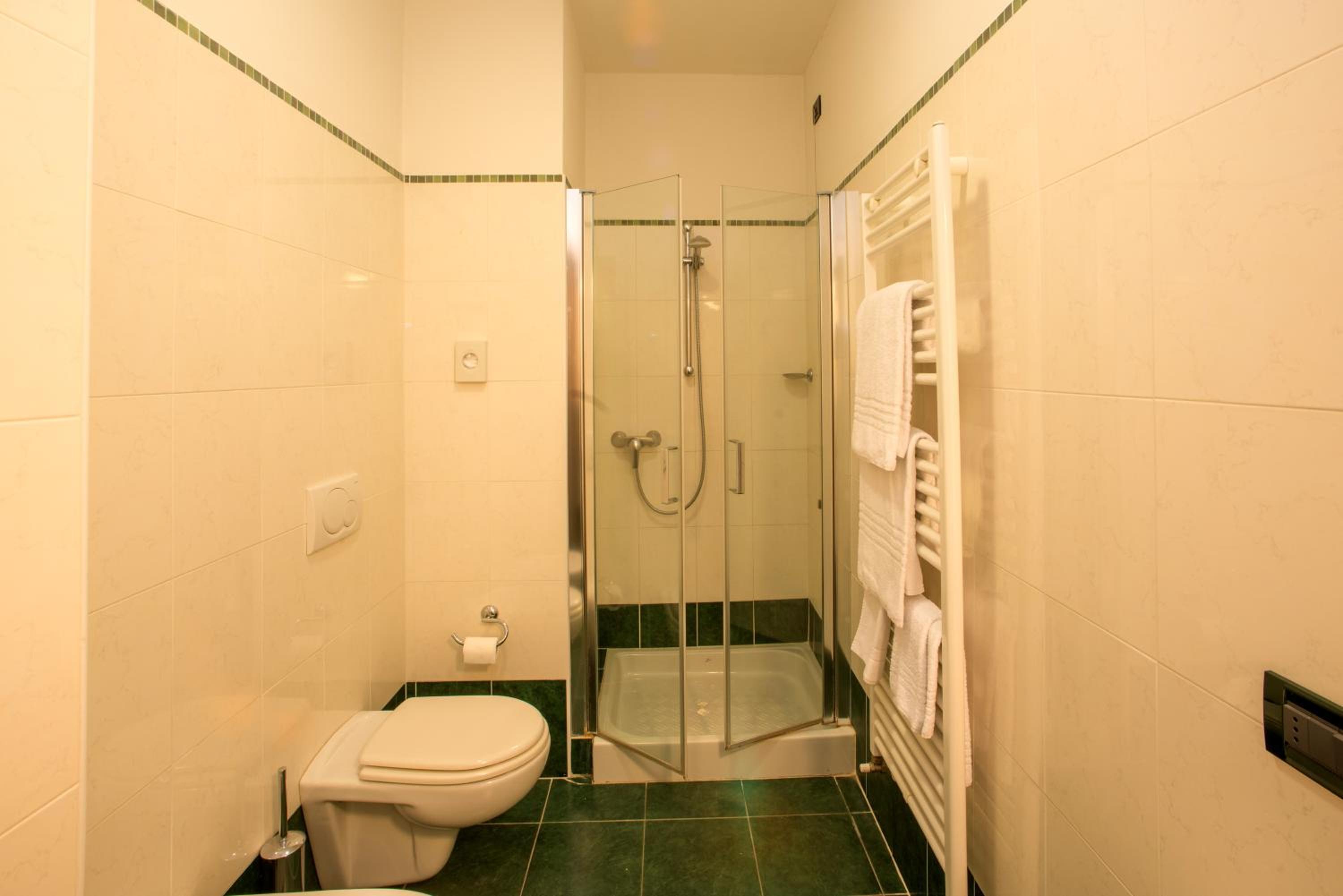 Classic Double or Twin Room photo 2
